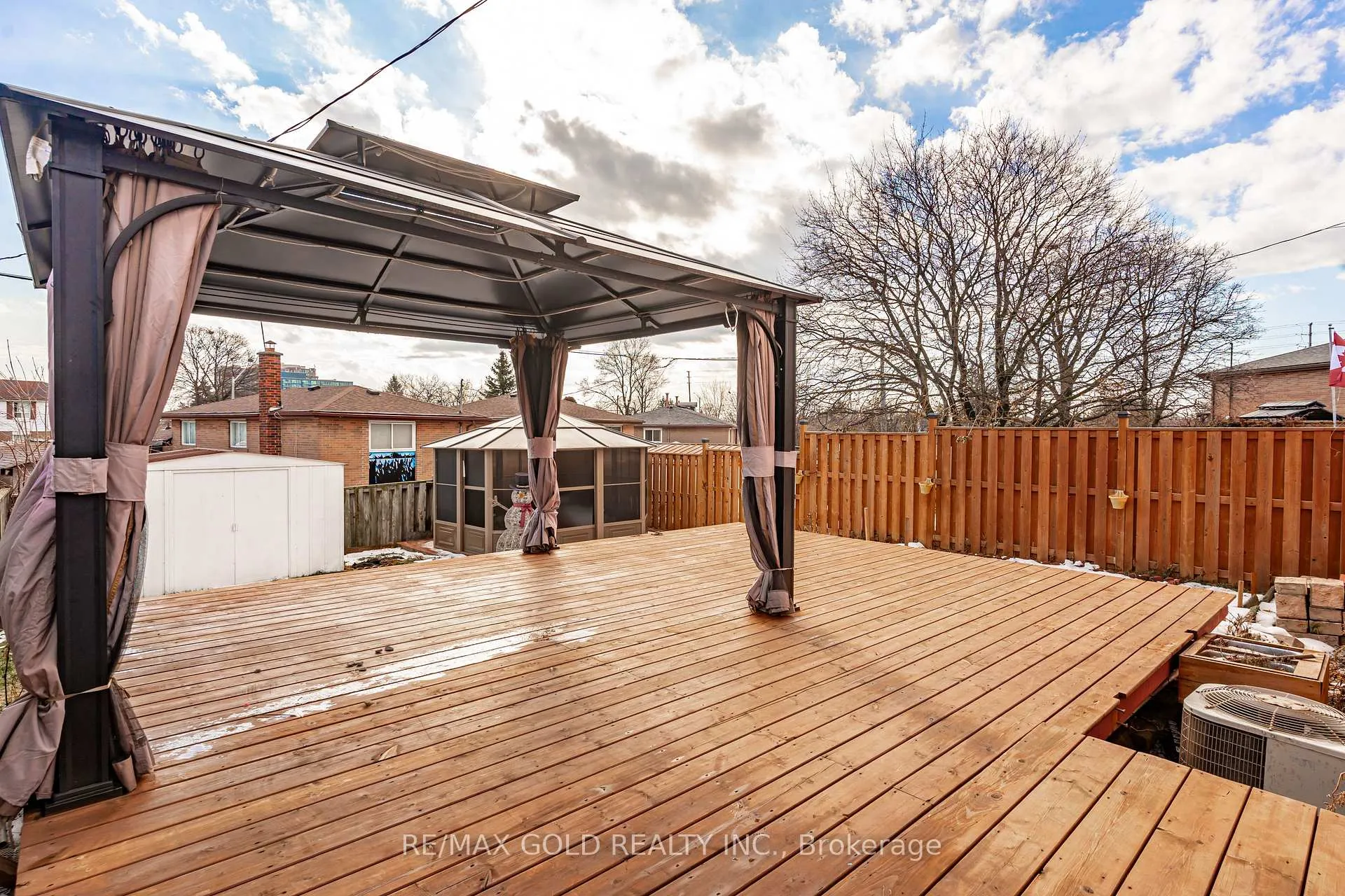 Photo 34 of 9 Dalton Place, Brampton, Southgate — HOMEH