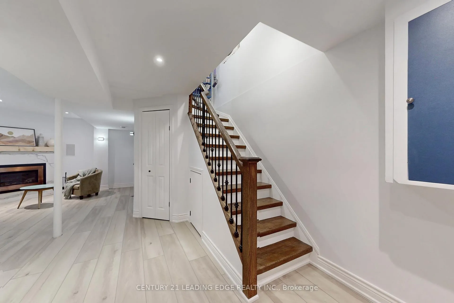 Photo 20 of 49 Madsen Crescent, Markham, Markville — HOMEH