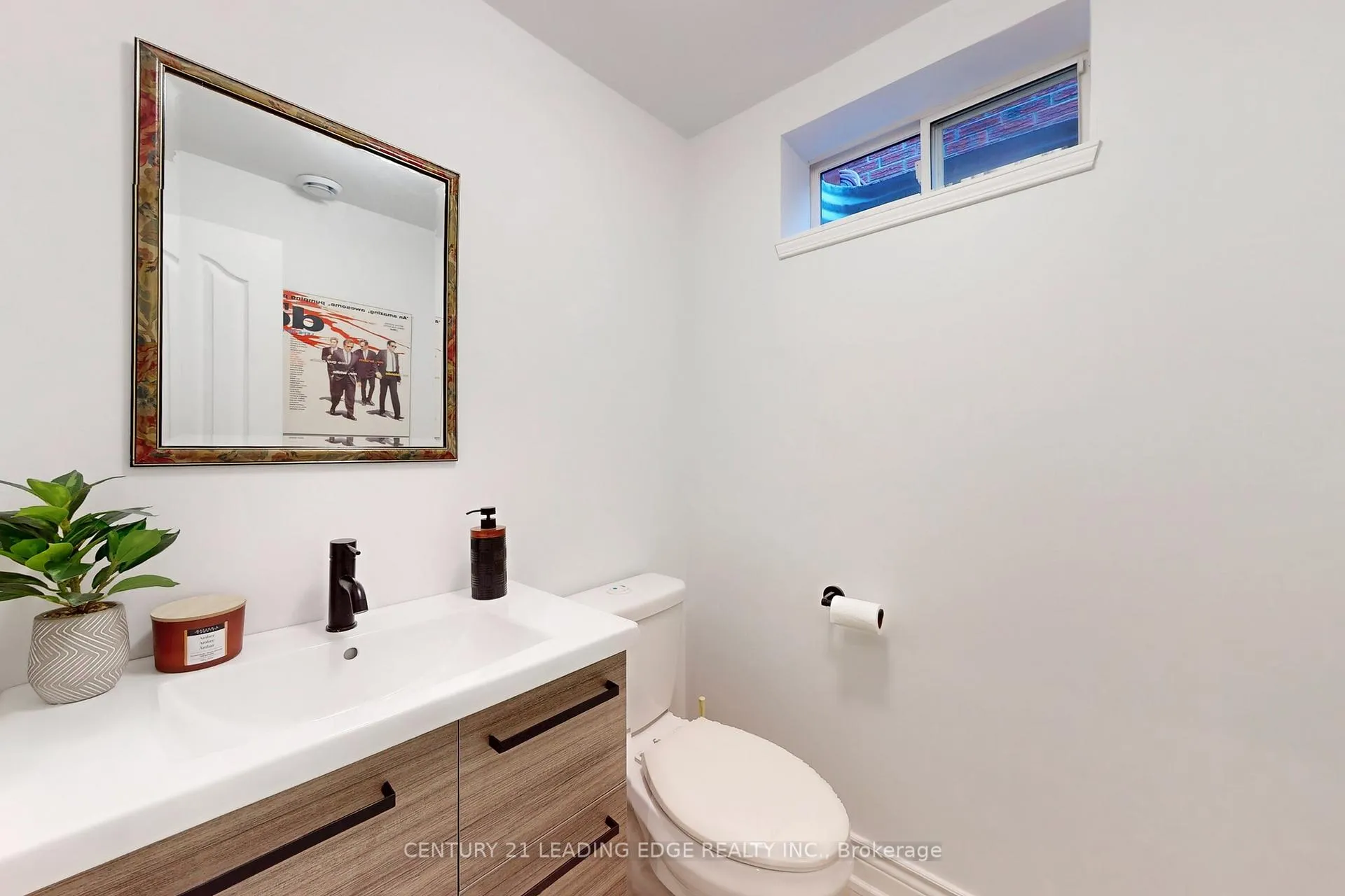 Photo 24 of 49 Madsen Crescent, Markham, Markville — HOMEH