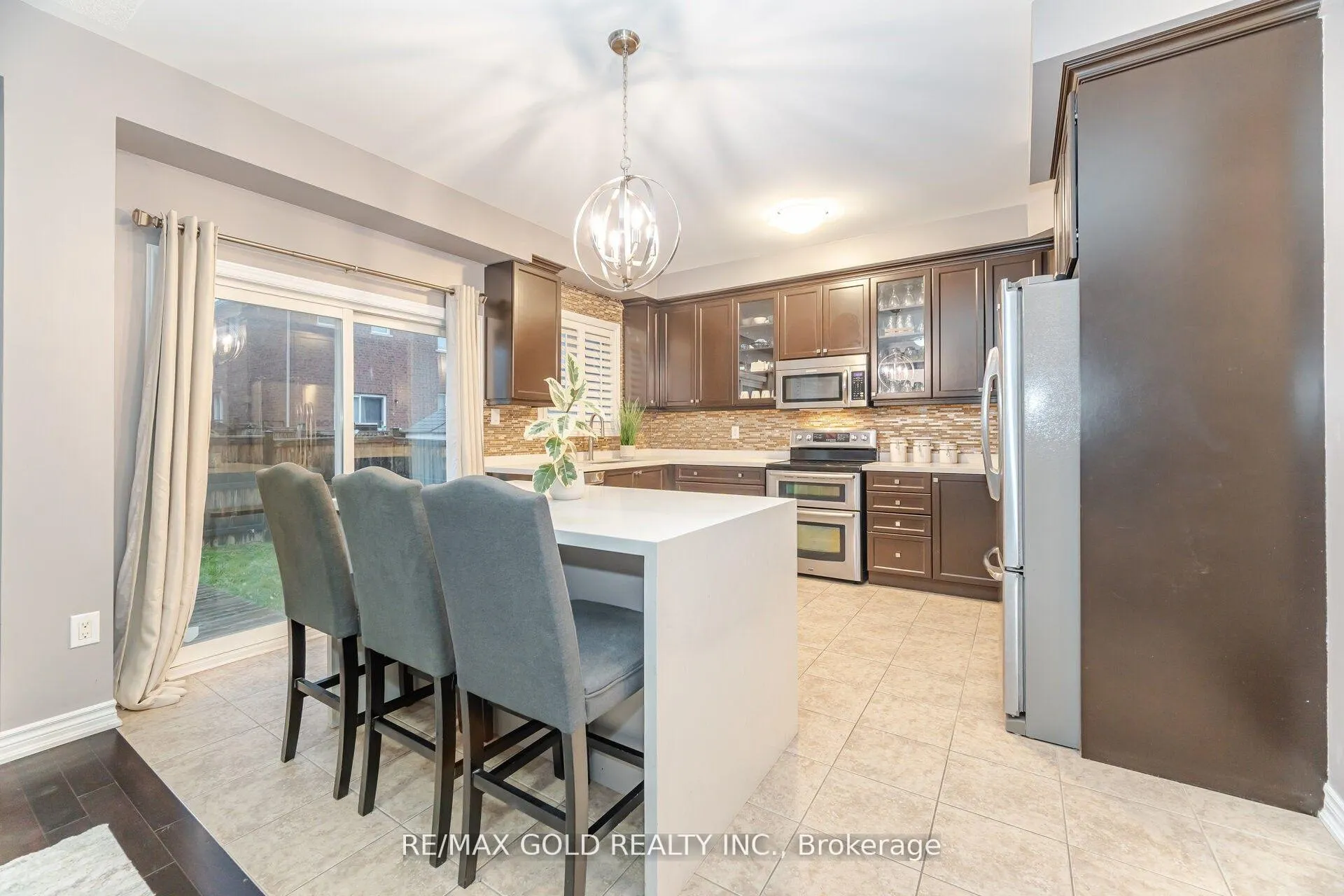 Photo 8 of 32 Daden Oaks Drive, Brampton, Bram East — HOMEH