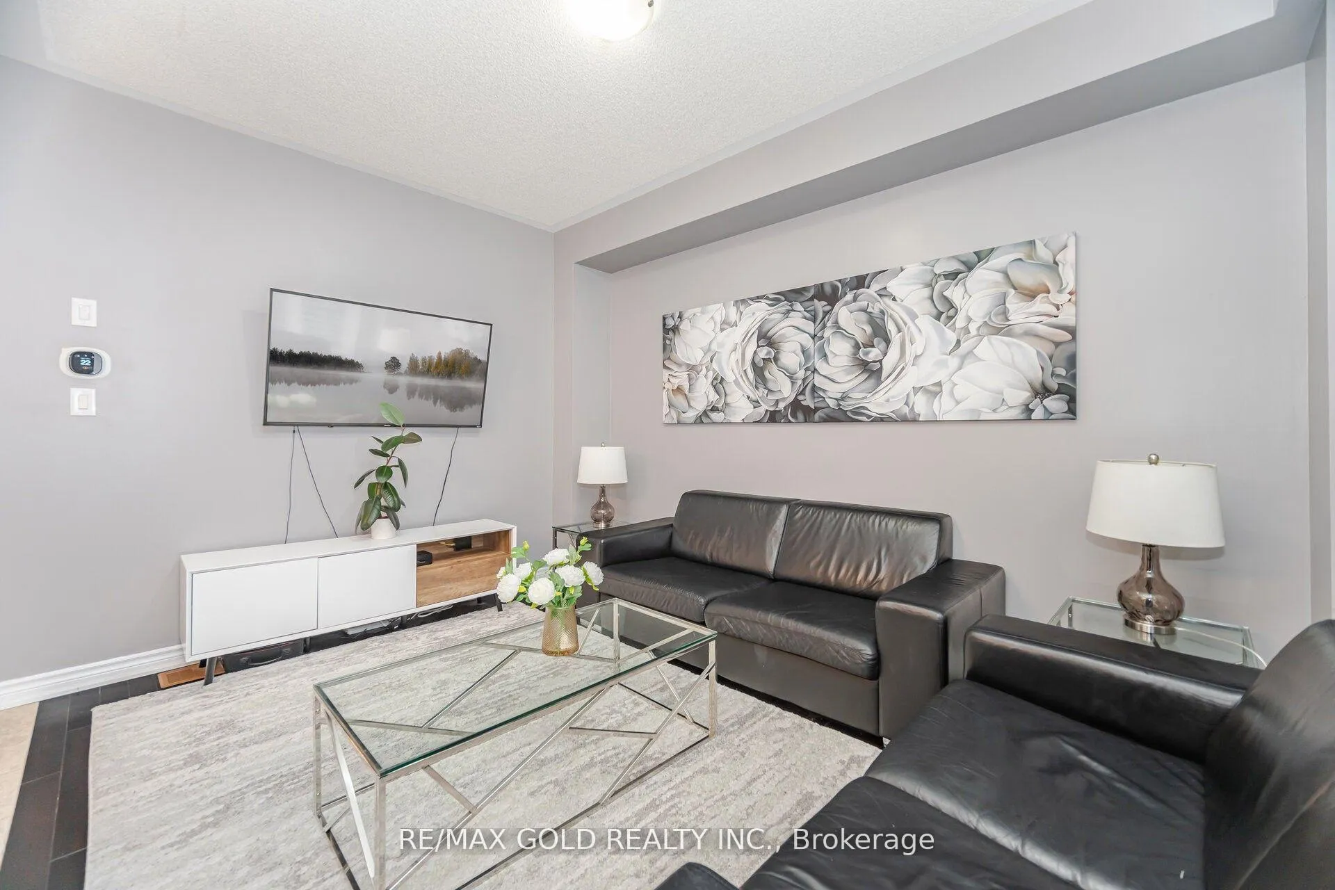 Photo 13 of 32 Daden Oaks Drive, Brampton, Bram East — HOMEH