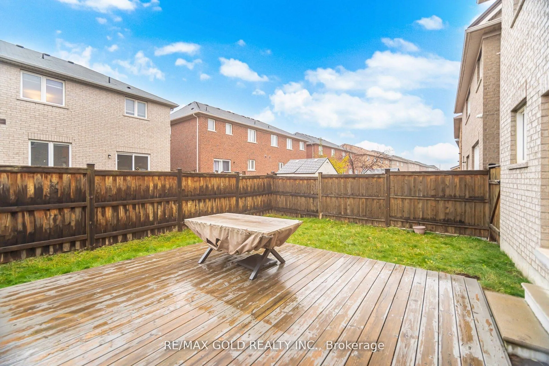 Photo 23 of 32 Daden Oaks Drive, Brampton, Bram East — HOMEH