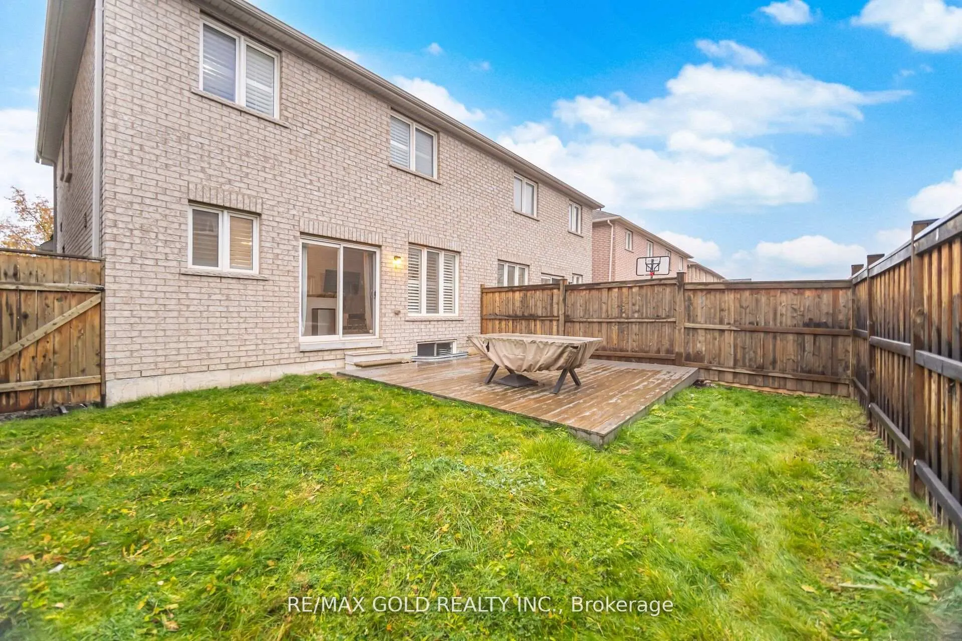 Photo 25 of 32 Daden Oaks Drive, Brampton, Bram East — HOMEH