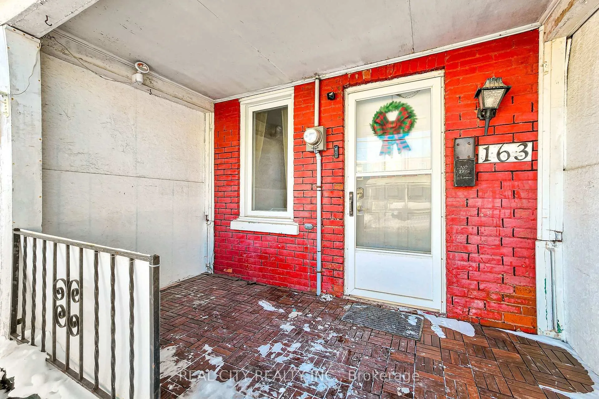 Photo 4 of 163 Olive Avenue, Oshawa, Central — HOMEH