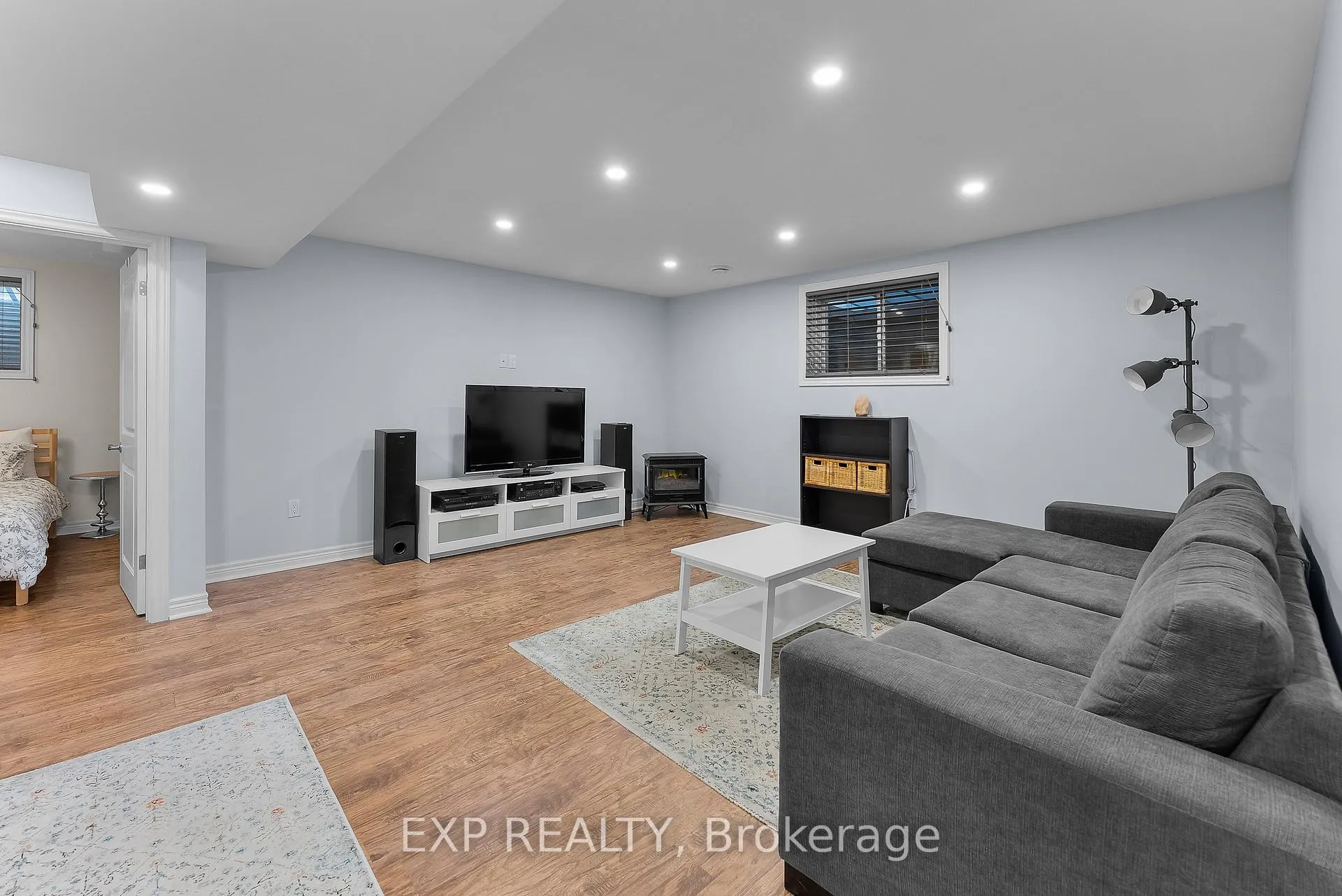 Photo 37 of 12 Rosewood Crescent, Pelham, Fonthill — HOMEH