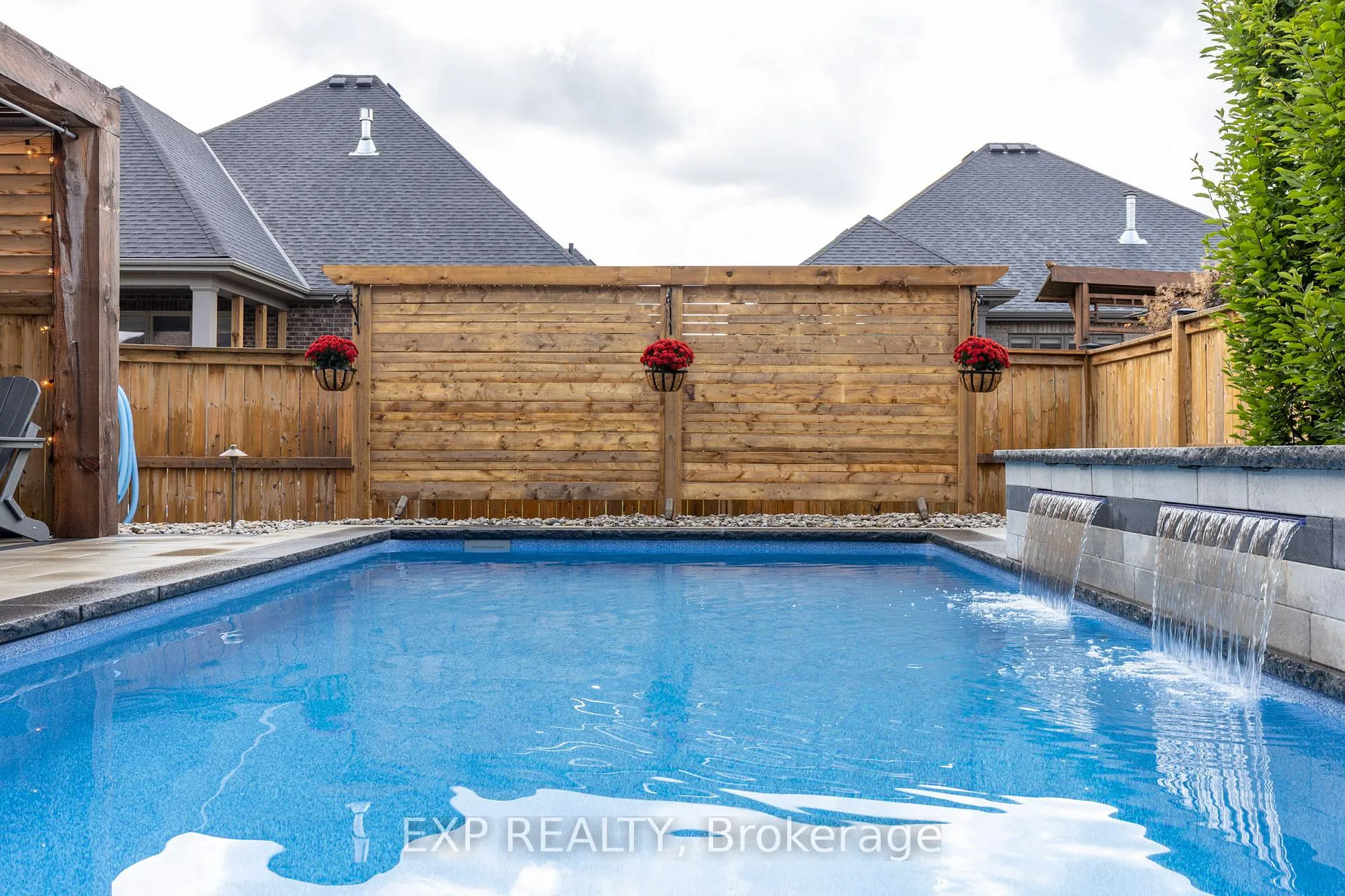 Photo 47 of 12 Rosewood Crescent, Pelham, Fonthill — HOMEH