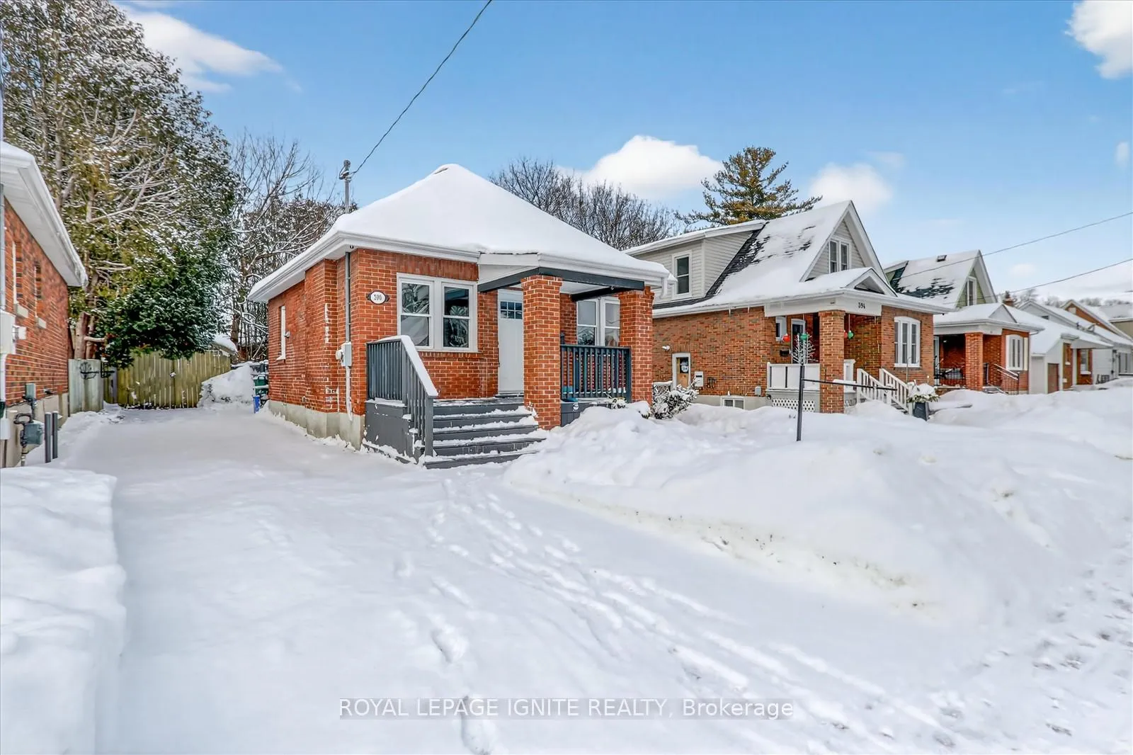 Photo 2 of 390 Jarvis Street, Oshawa, O'Neill — HOMEH