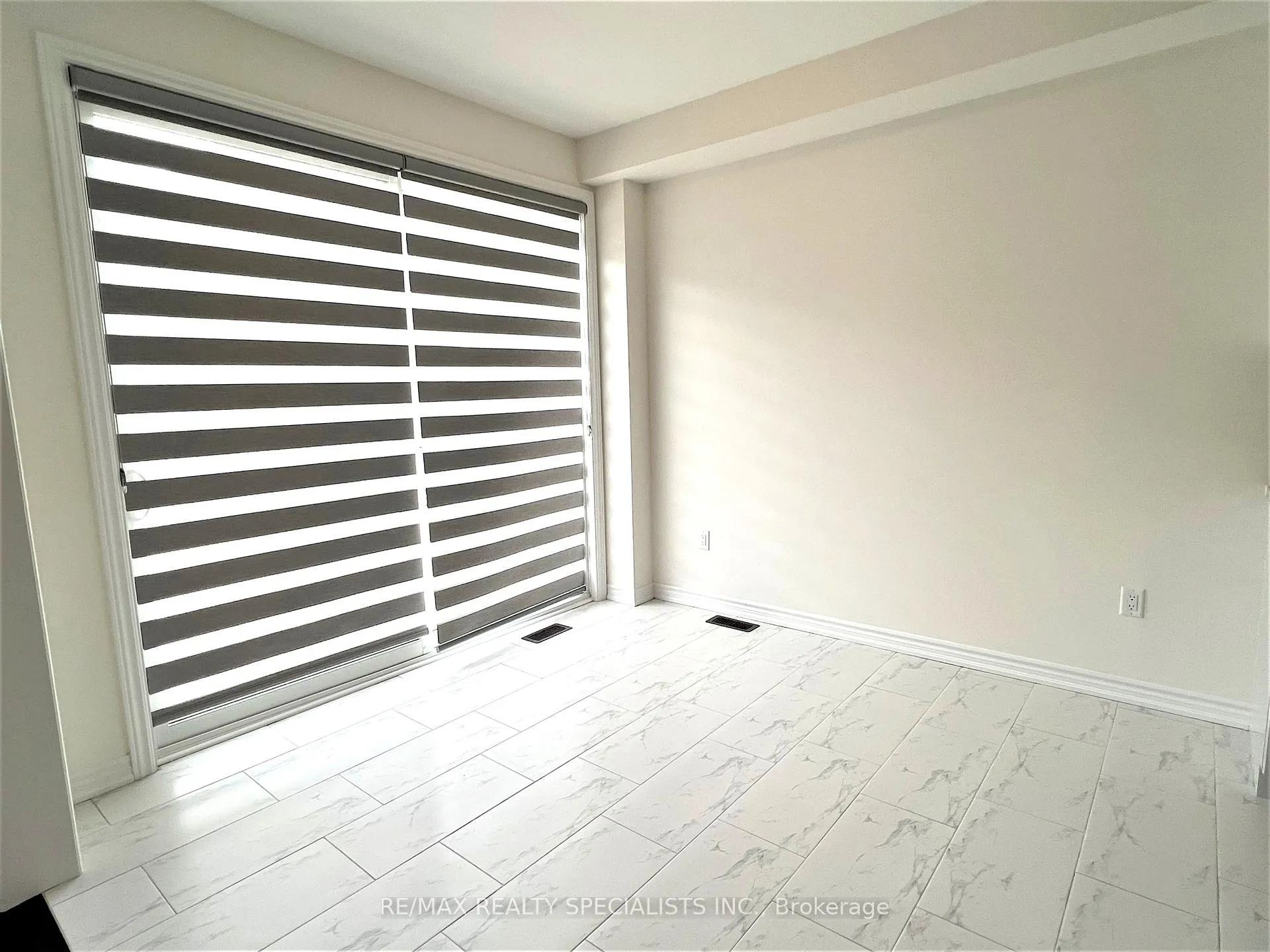 Photo 8 of Unit Upper, 50 Minnock Street, Caledon, Rural Caledon — HOMEH