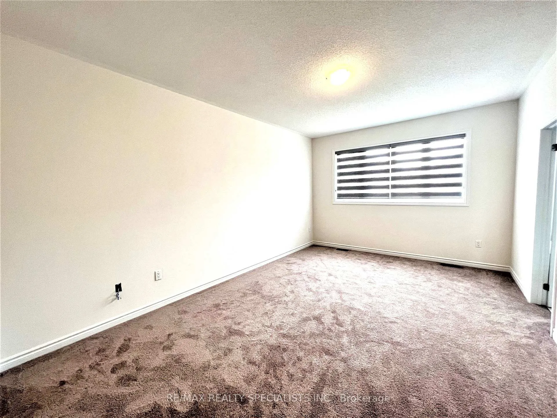 Photo 10 of Unit Upper, 50 Minnock Street, Caledon, Rural Caledon — HOMEH
