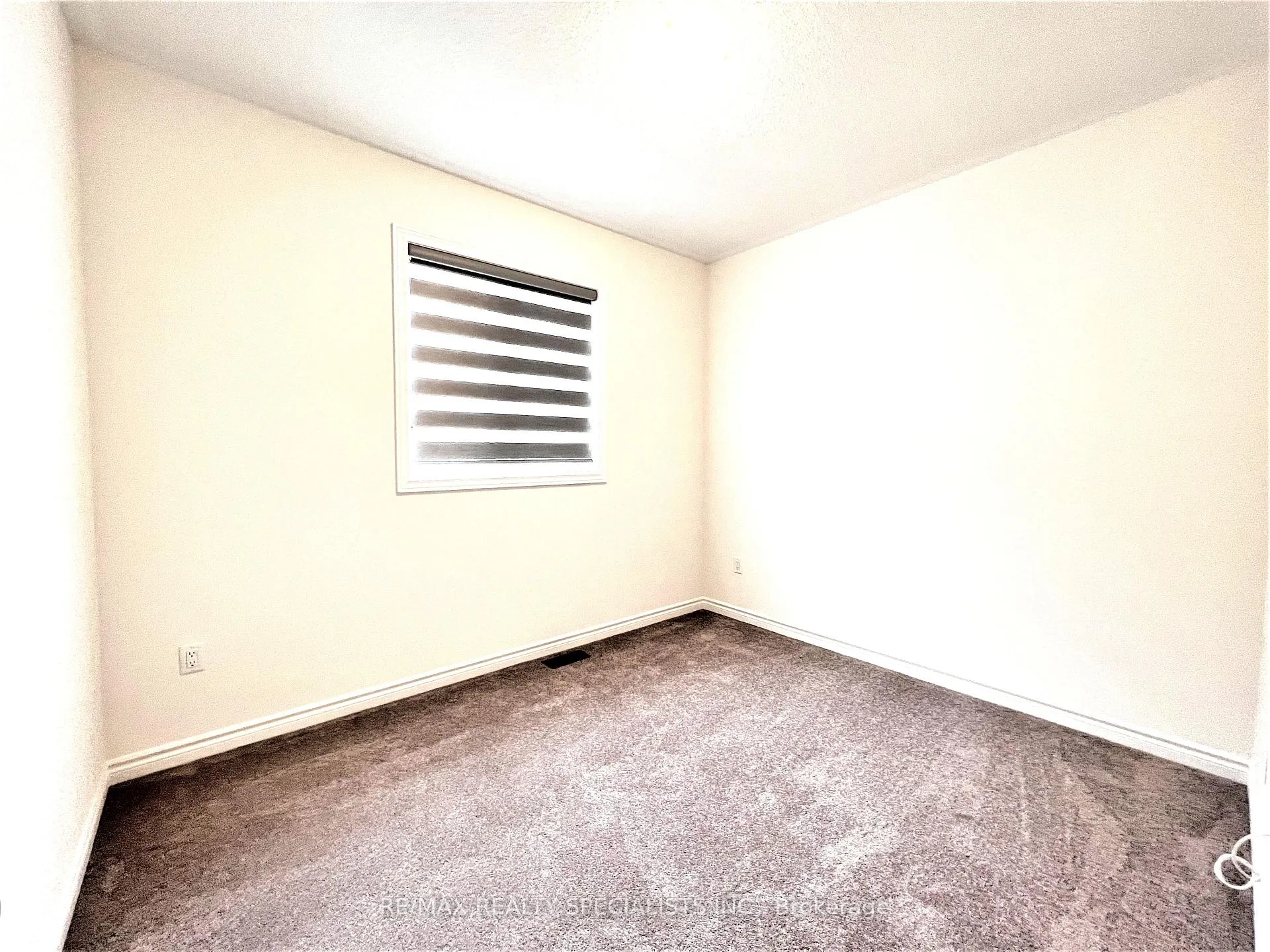 Photo 19 of Unit Upper, 50 Minnock Street, Caledon, Rural Caledon — HOMEH