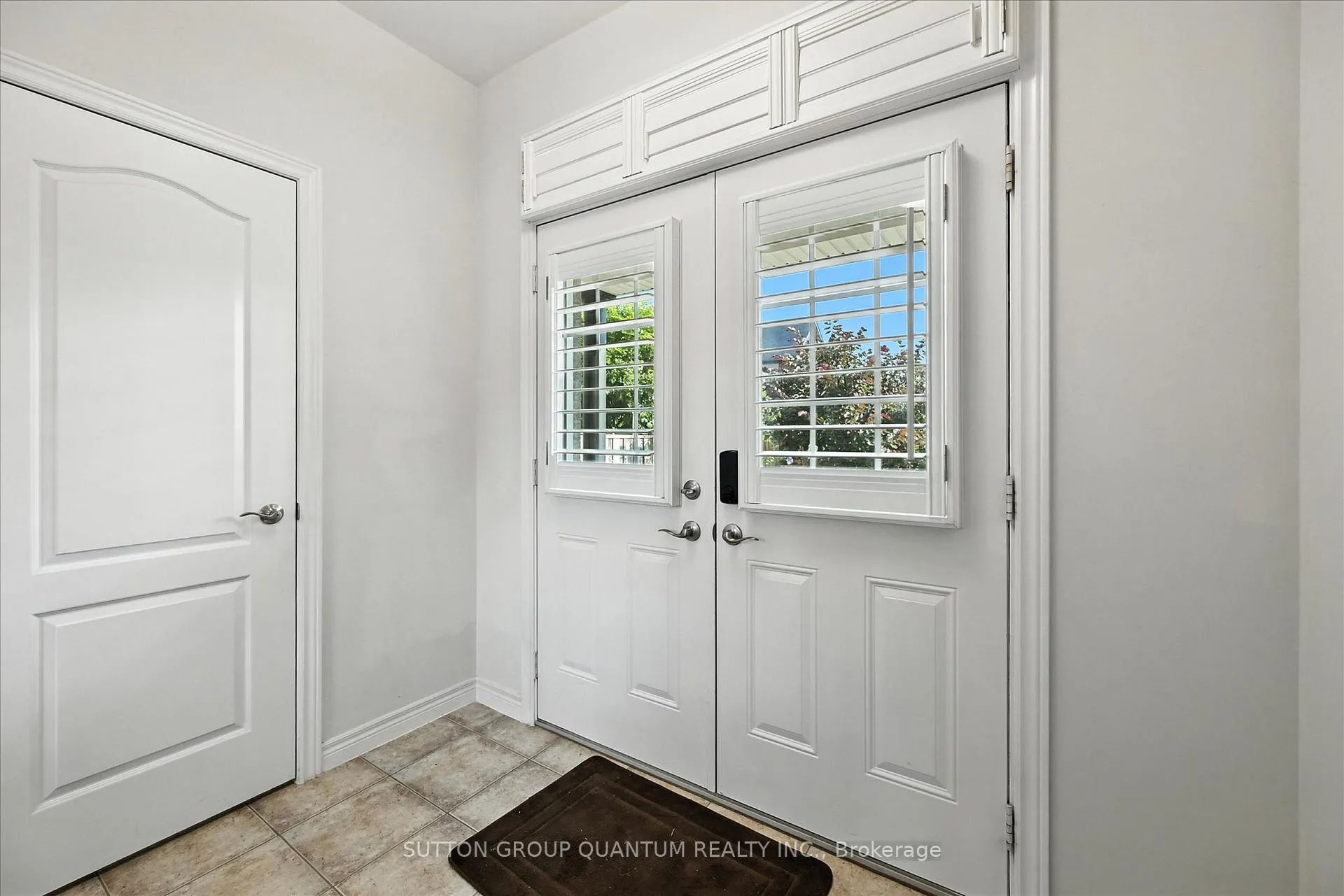 Photo 2 of 167 Alessio Drive, Hamilton, Sheldon — HOMEH