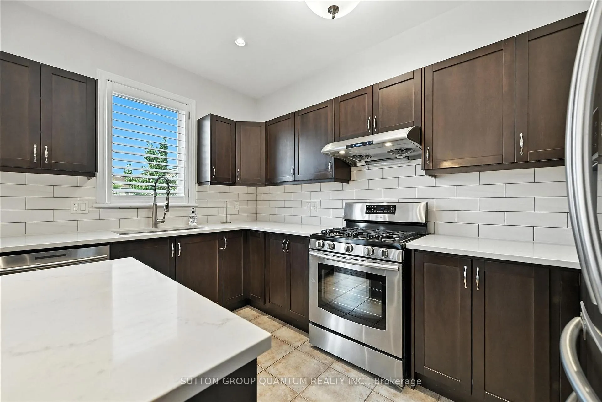 Photo 8 of 167 Alessio Drive, Hamilton, Sheldon — HOMEH