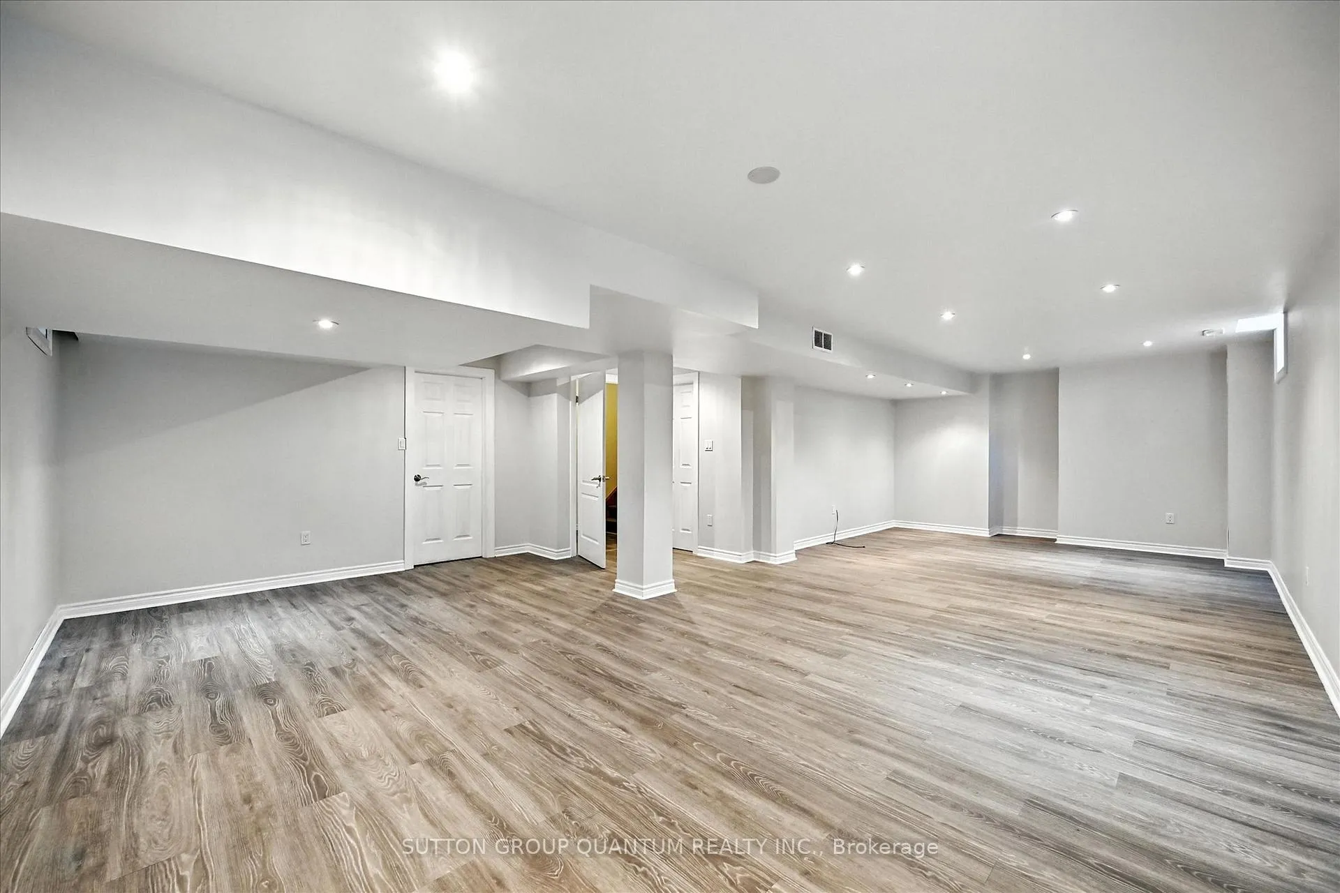 Photo 32 of 167 Alessio Drive, Hamilton, Sheldon — HOMEH