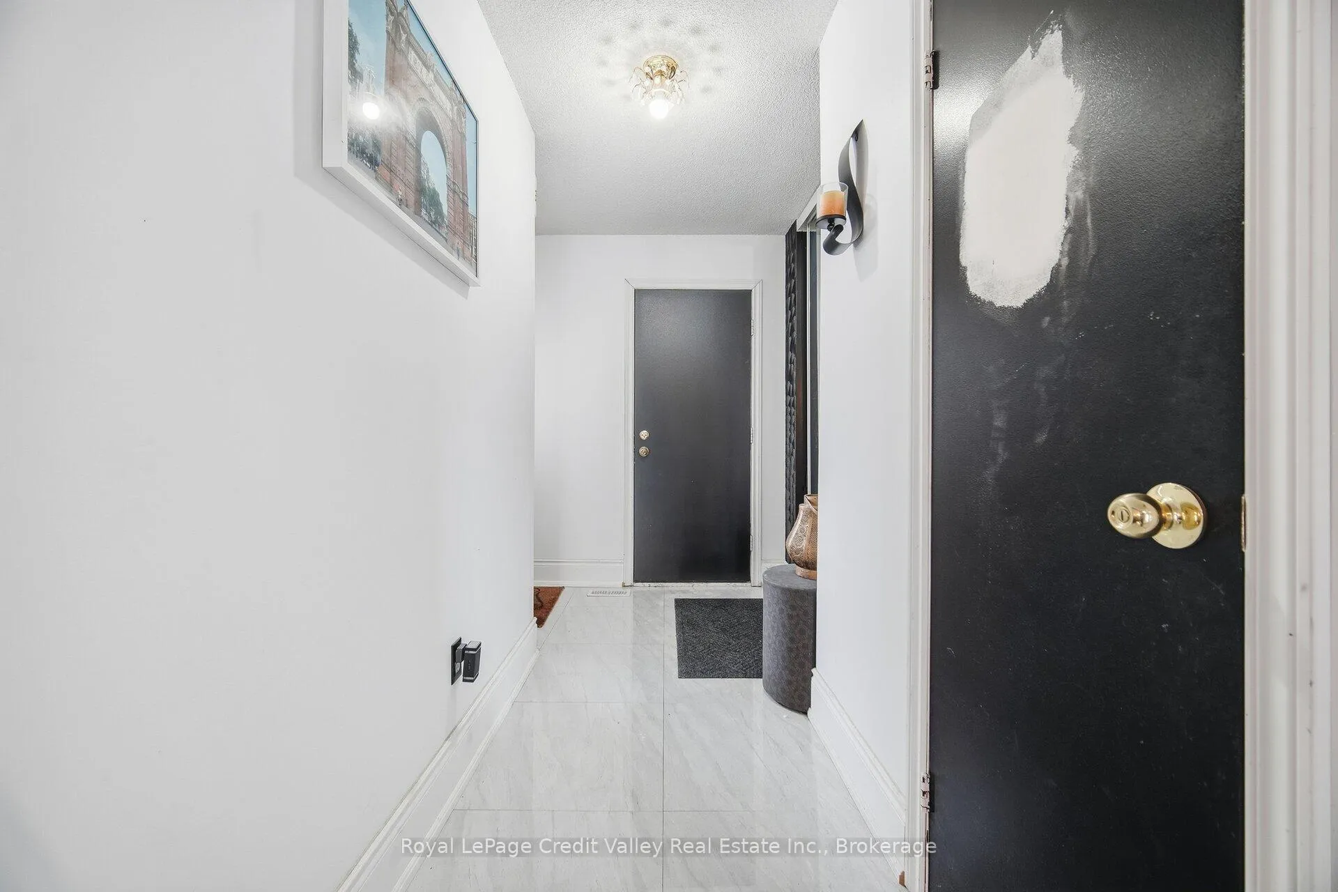 Photo 6 of 18 Silverstream Road, Brampton, Heart Lake West — HOMEH