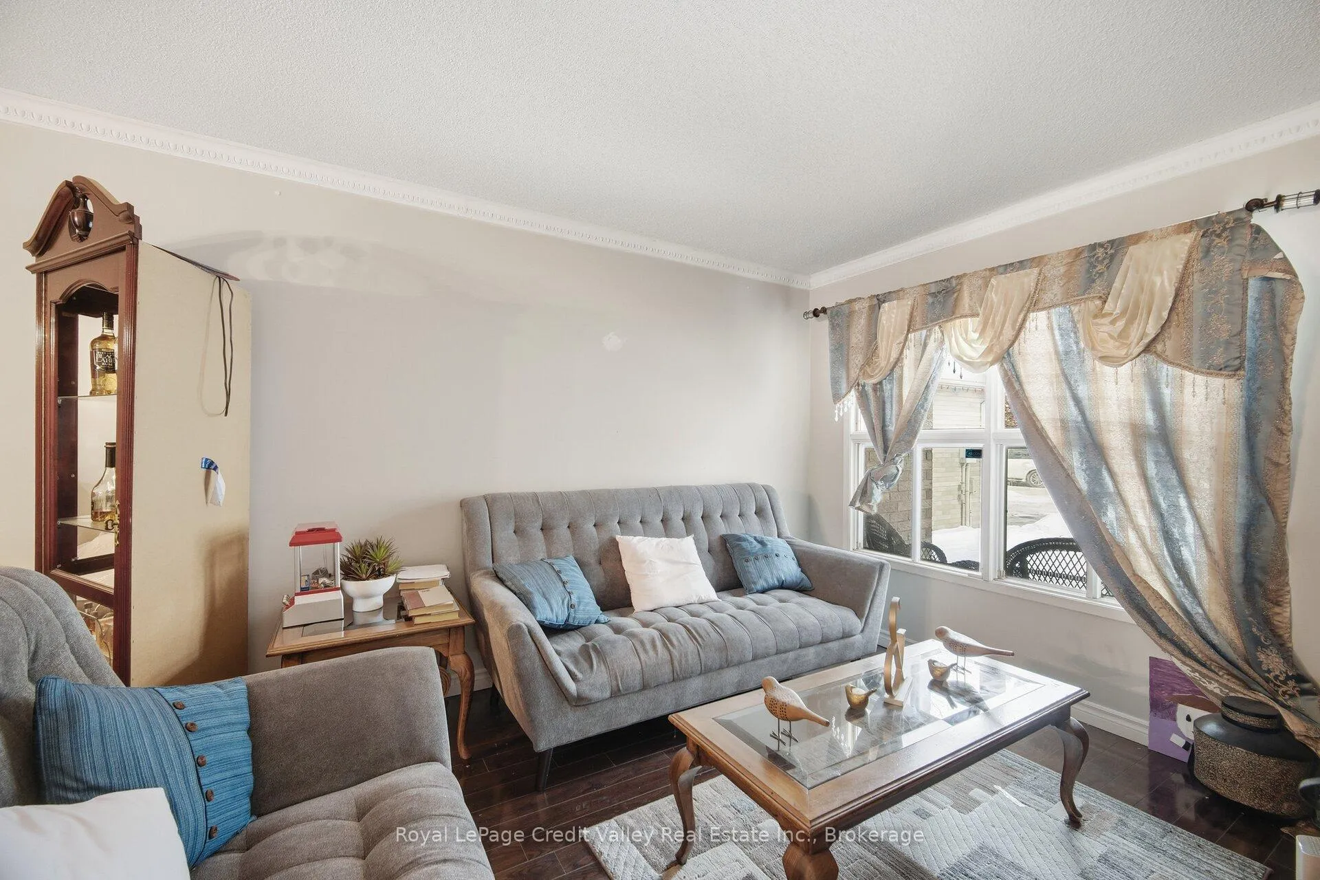 Photo 8 of 18 Silverstream Road, Brampton, Heart Lake West — HOMEH