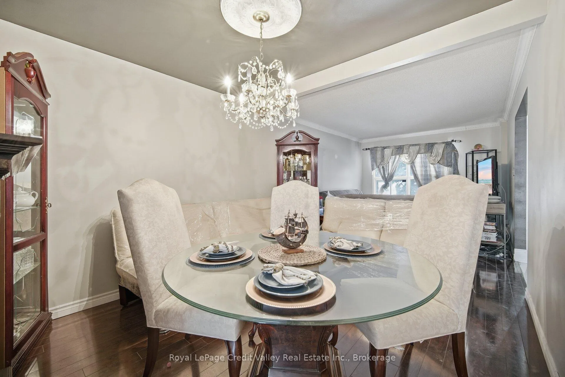 Photo 11 of 18 Silverstream Road, Brampton, Heart Lake West — HOMEH