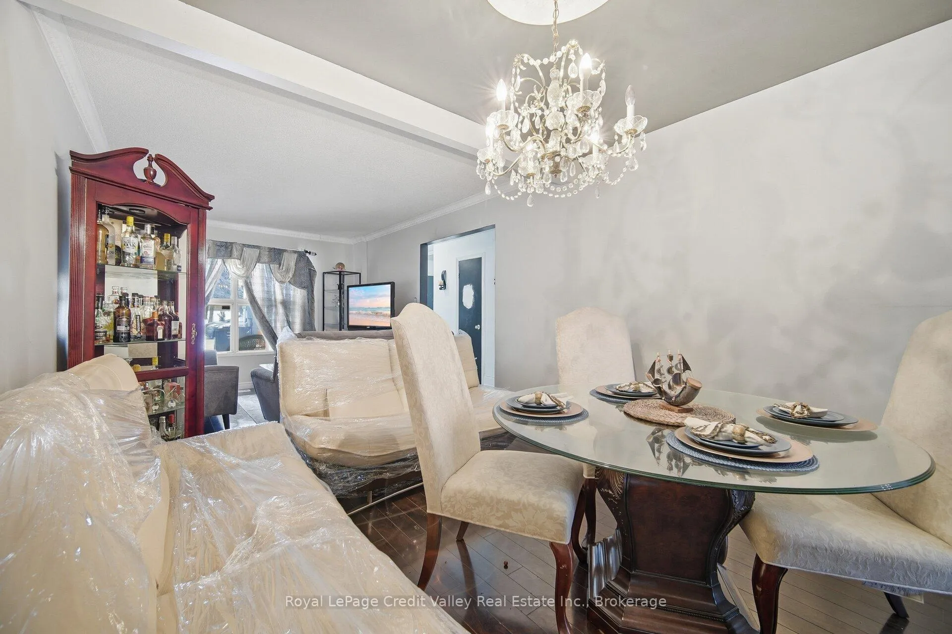 Photo 12 of 18 Silverstream Road, Brampton, Heart Lake West — HOMEH