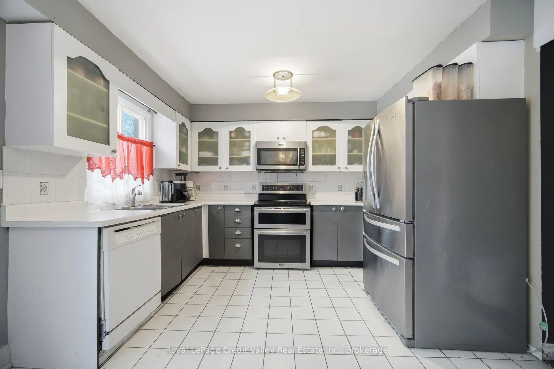 Photo 15 of 18 Silverstream Road, Brampton, Heart Lake West — HOMEH