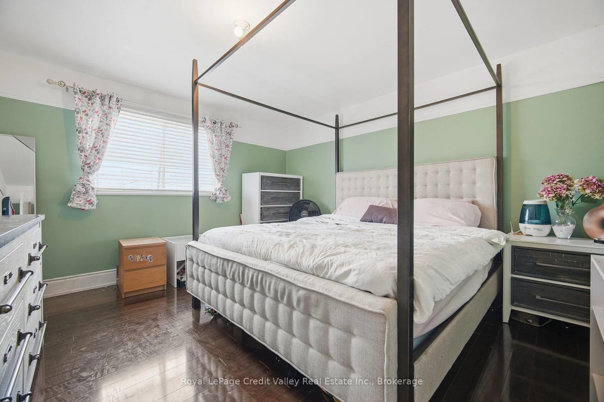 Photo 24 of 18 Silverstream Road, Brampton, Heart Lake West — HOMEH