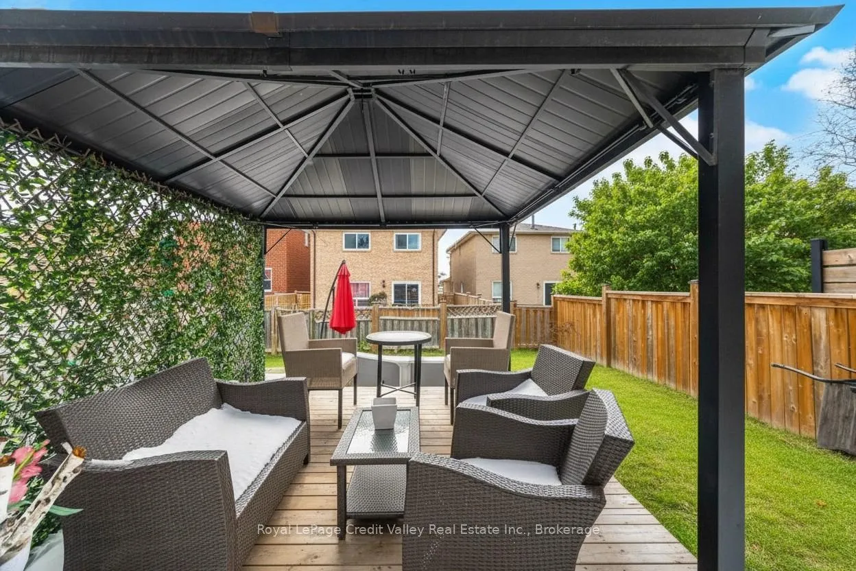 Photo 44 of 18 Silverstream Road, Brampton, Heart Lake West — HOMEH