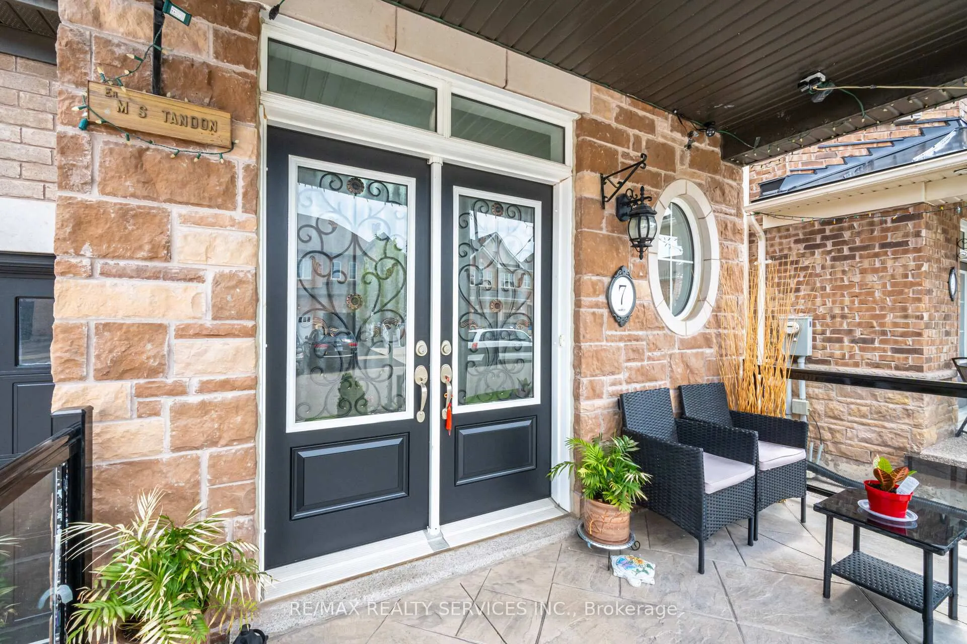 Photo 4 of 7 Swanton Road, Brampton, Credit Valley — HOMEH