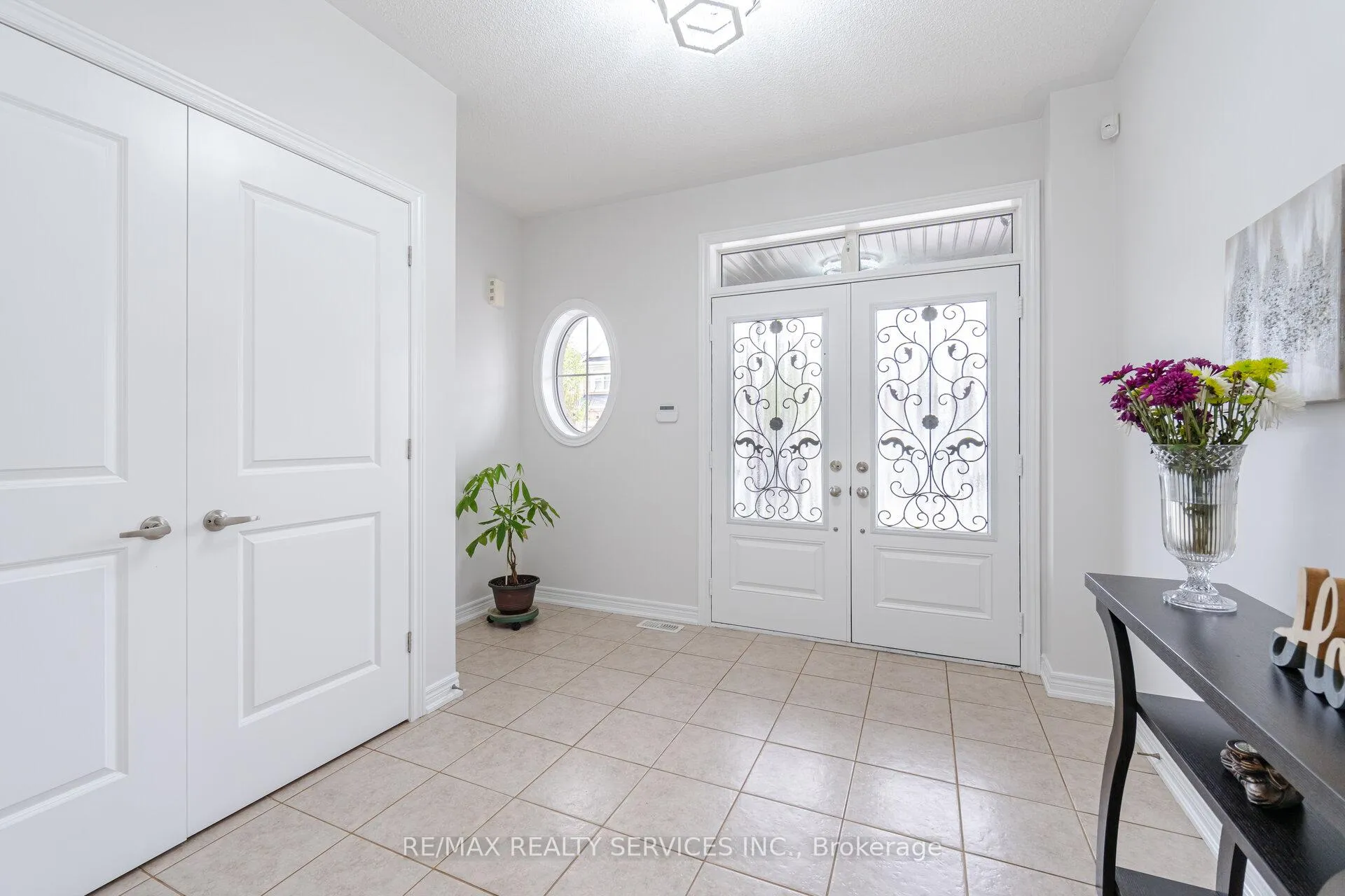 Photo 5 of 7 Swanton Road, Brampton, Credit Valley — HOMEH