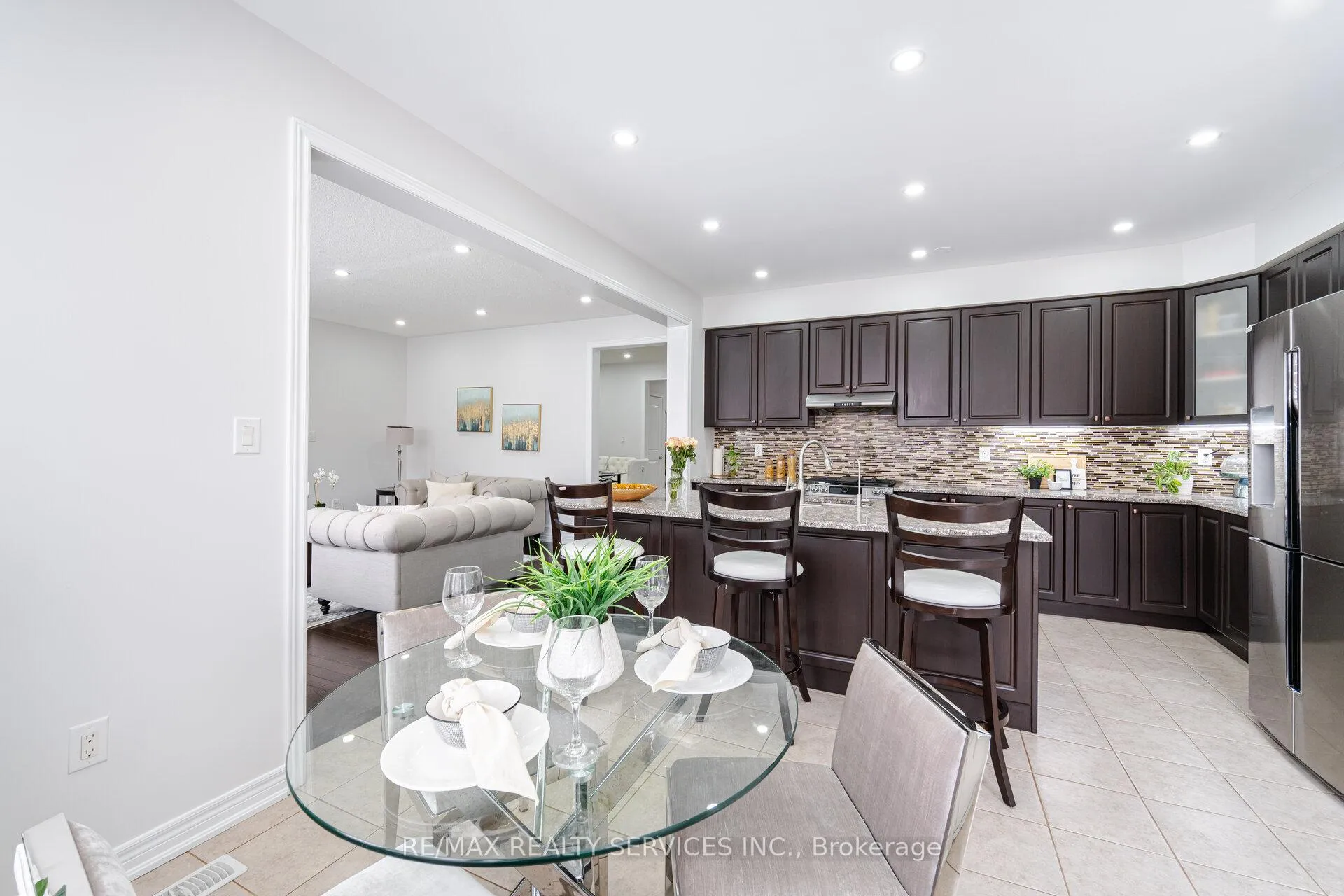 Photo 16 of 7 Swanton Road, Brampton, Credit Valley — HOMEH