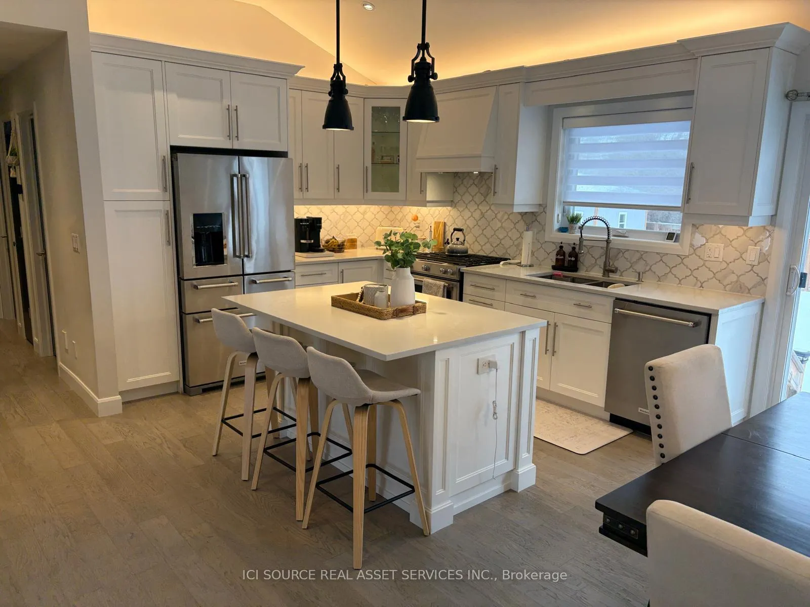 Photo 5 of 33 Hazelbury Drive, King, Nobleton — HOMEH