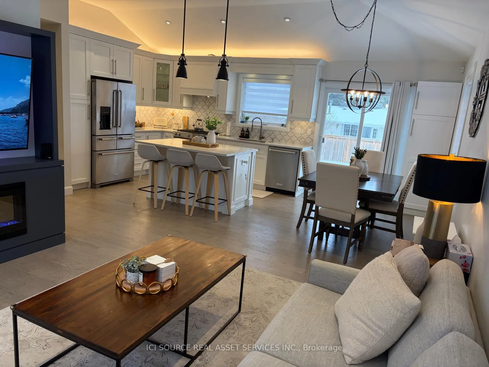 Photo 7 of 33 Hazelbury Drive, King, Nobleton — HOMEH