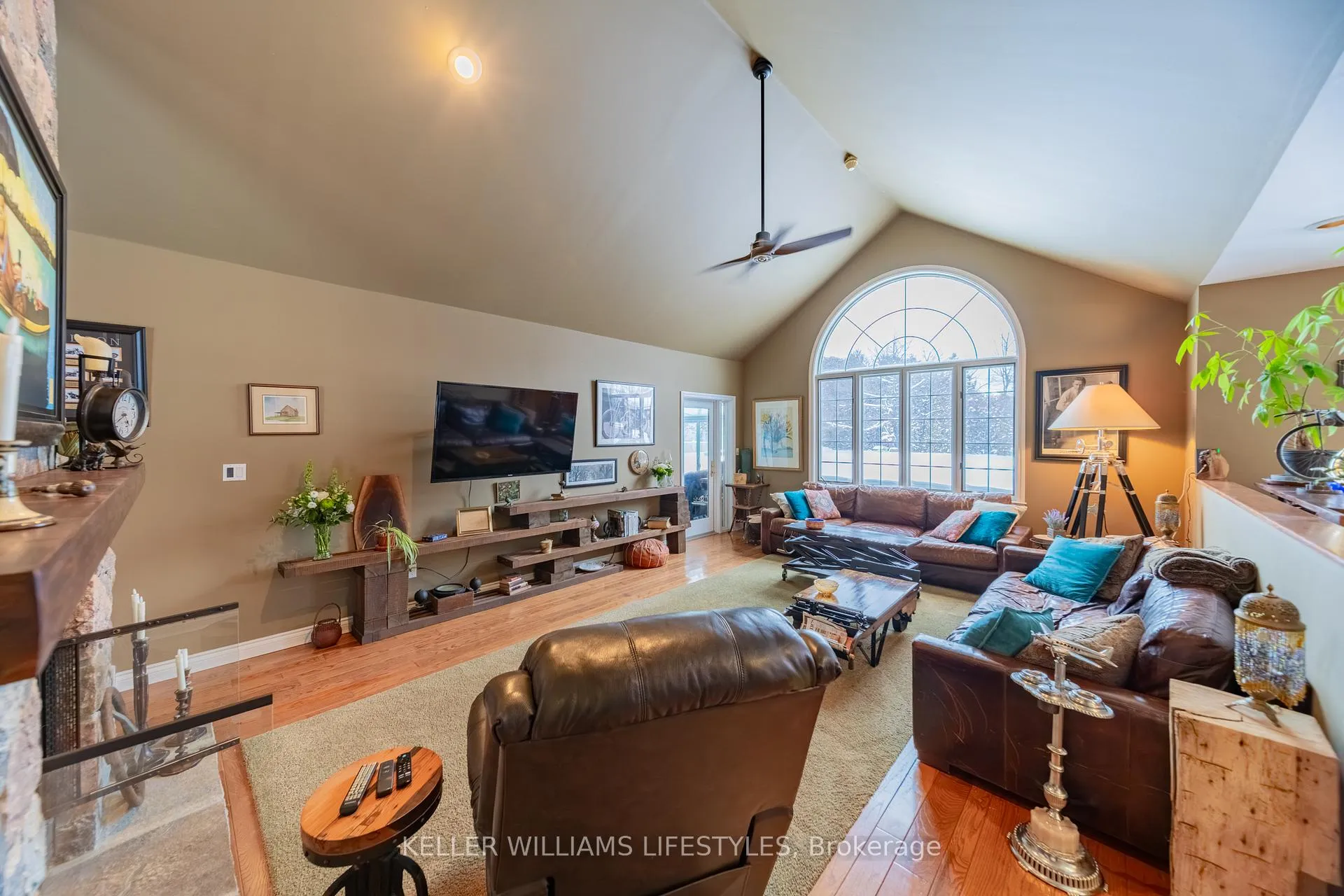 Photo 9 of 33992 Moore Court, Bluewater, Zurich — HOMEH