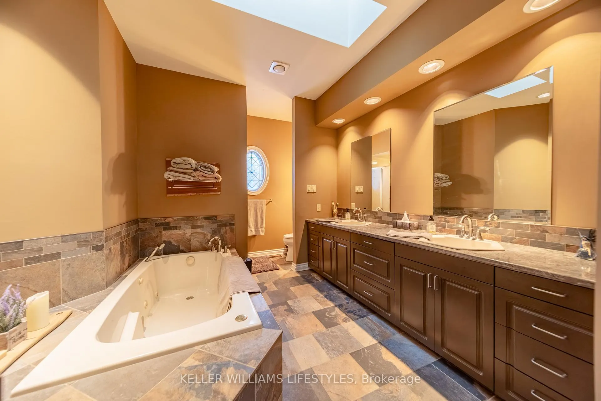 Photo 26 of 33992 Moore Court, Bluewater, Zurich — HOMEH