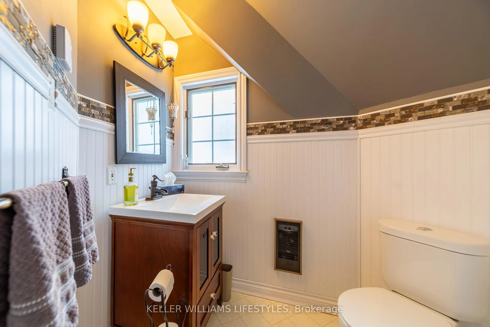 Photo 33 of 33992 Moore Court, Bluewater, Zurich — HOMEH
