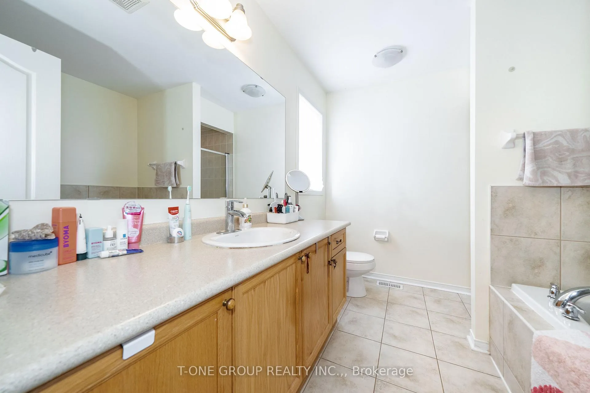 Photo 27 of 156 Mavrinac Boulevard, Aurora, Bayview Northeast — HOMEH