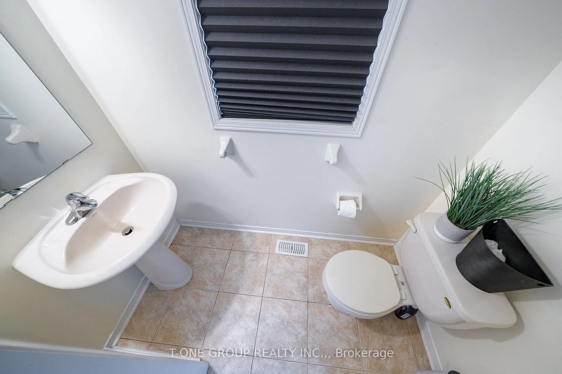 Photo 28 of 156 Mavrinac Boulevard, Aurora, Bayview Northeast — HOMEH