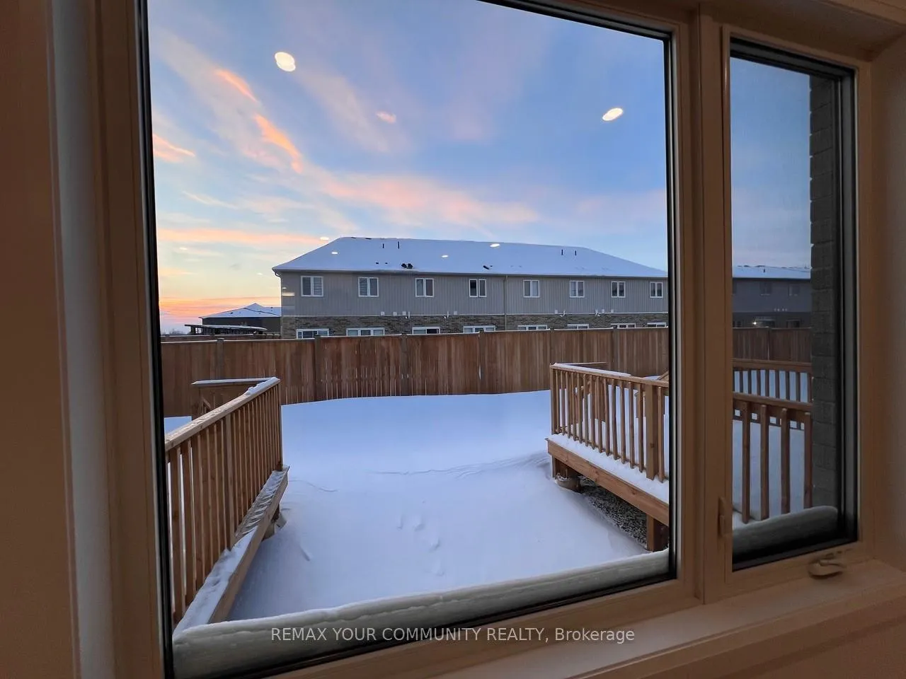 Photo 20 of 7453 Matteo Drive, Niagara Falls, Brown — HOMEH