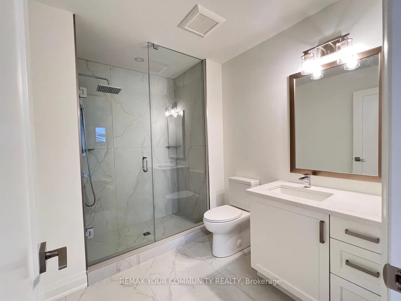 Photo 27 of 7453 Matteo Drive, Niagara Falls, Brown — HOMEH