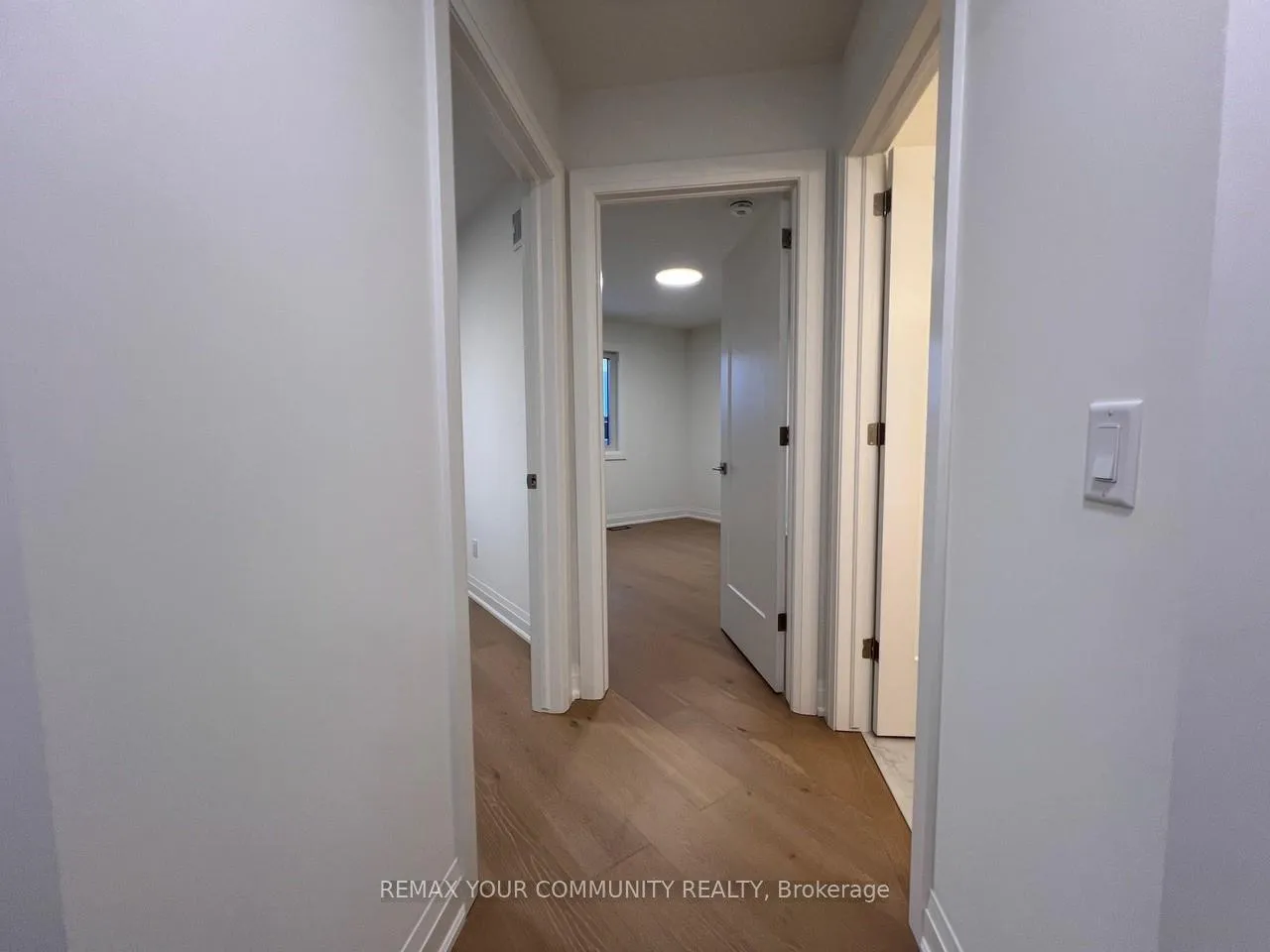 Photo 31 of 7453 Matteo Drive, Niagara Falls, Brown — HOMEH