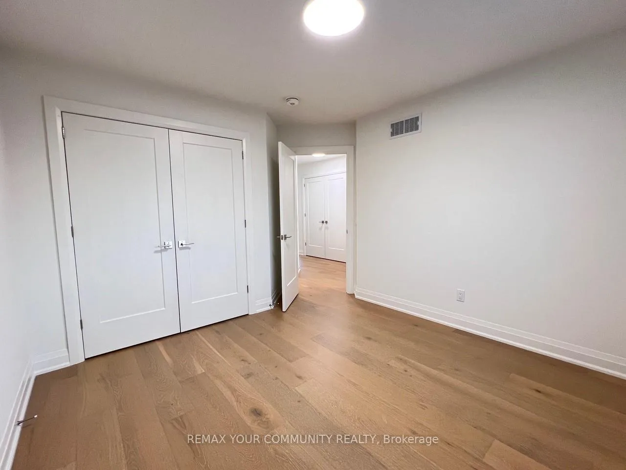 Photo 35 of 7453 Matteo Drive, Niagara Falls, Brown — HOMEH
