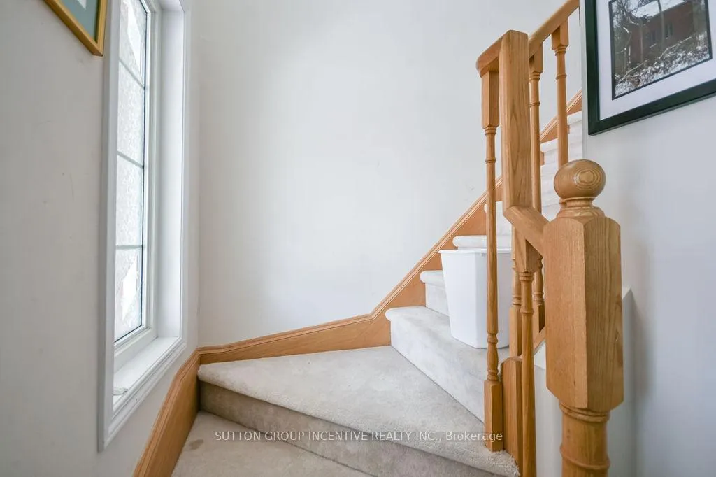 Photo 7 of 66 Ferris Lane, New Tecumseth, Alliston — HOMEH