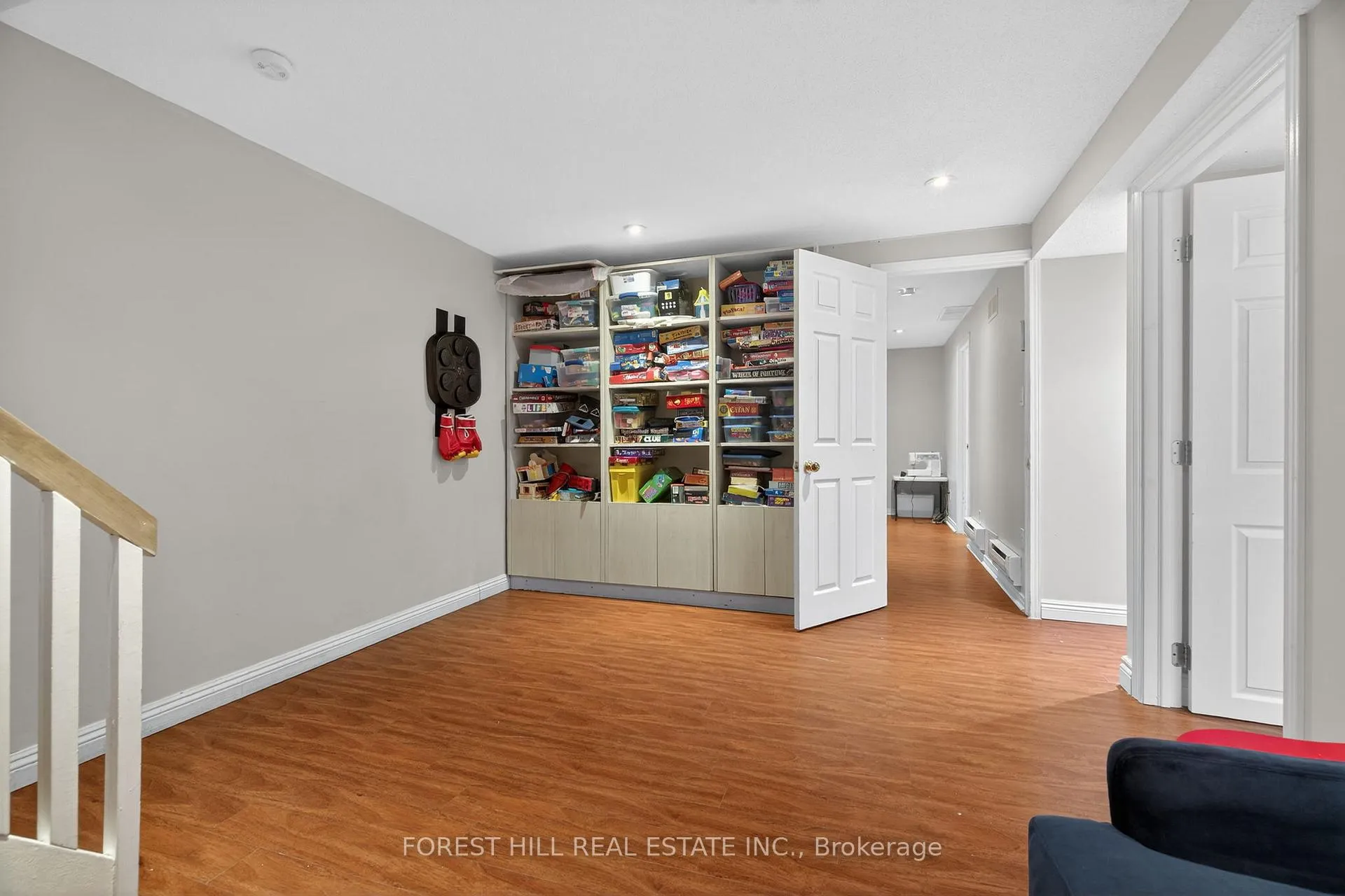 Photo 26 of 150 North Meadow Crescent, Vaughan, Crestwood-Springfarm-Yorkhill — HOMEH