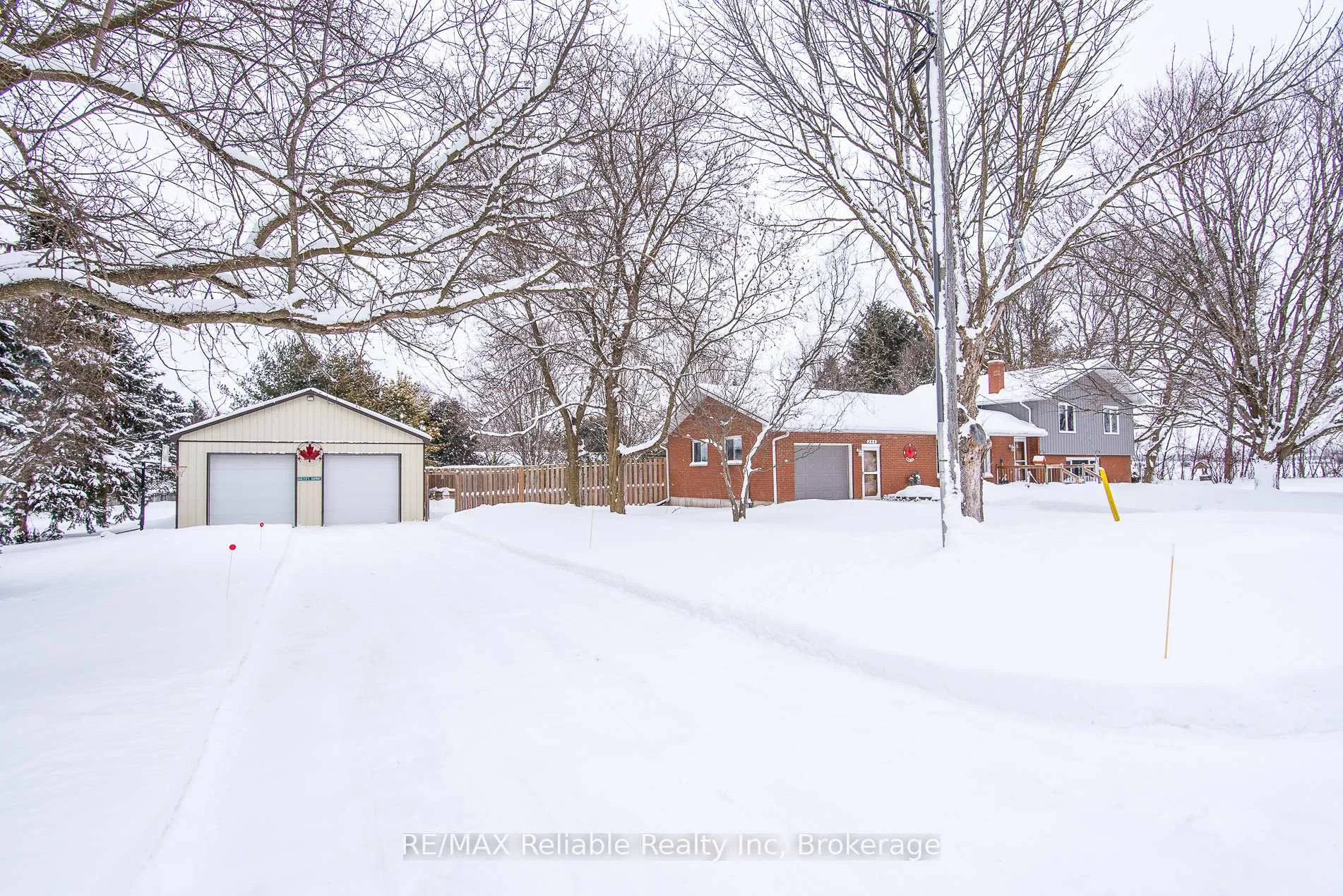 Photo 3 of 244 Elizabeth Street, Central Huron, Hullett — HOMEH