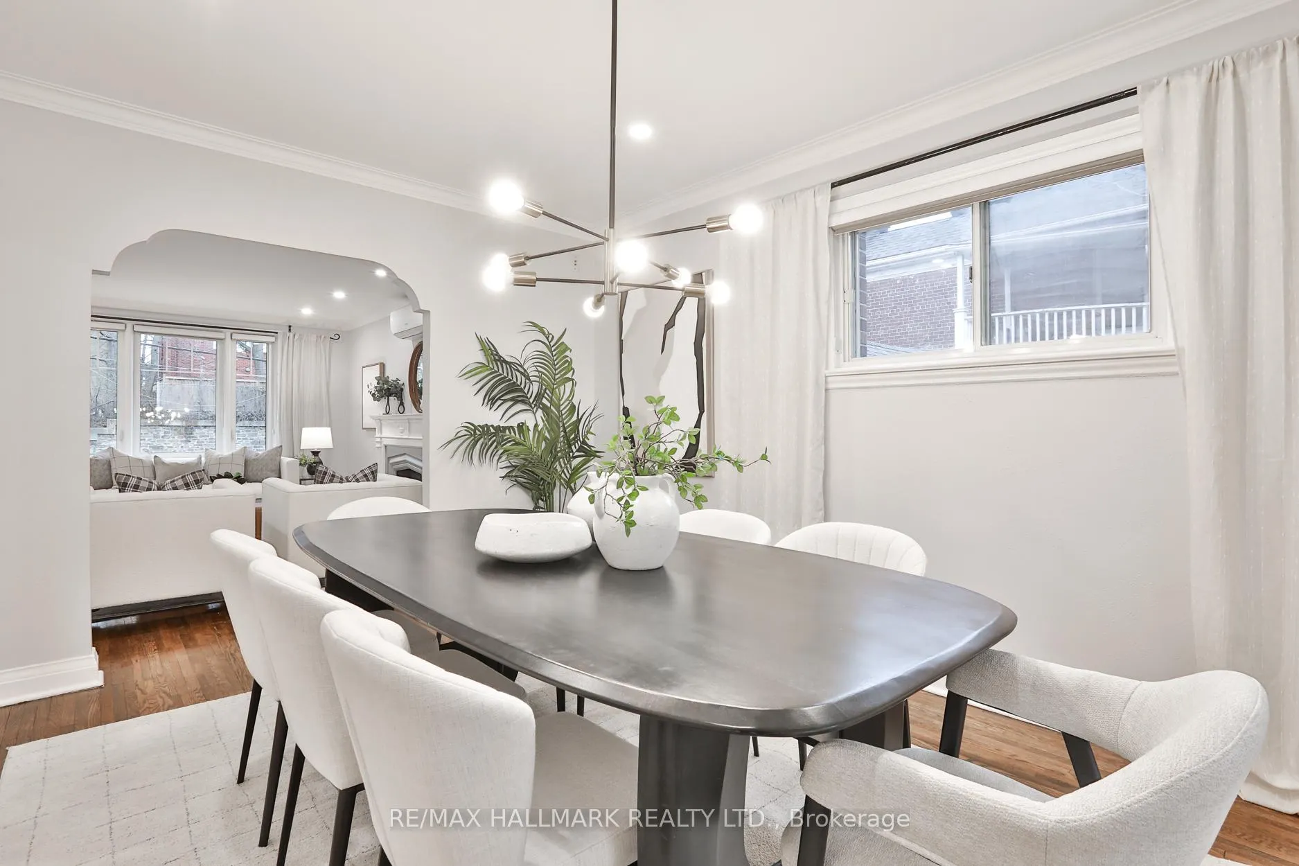 Photo 5 of 1632 Bathurst Street, Toronto, Humewood-Cedarvale — HOMEH