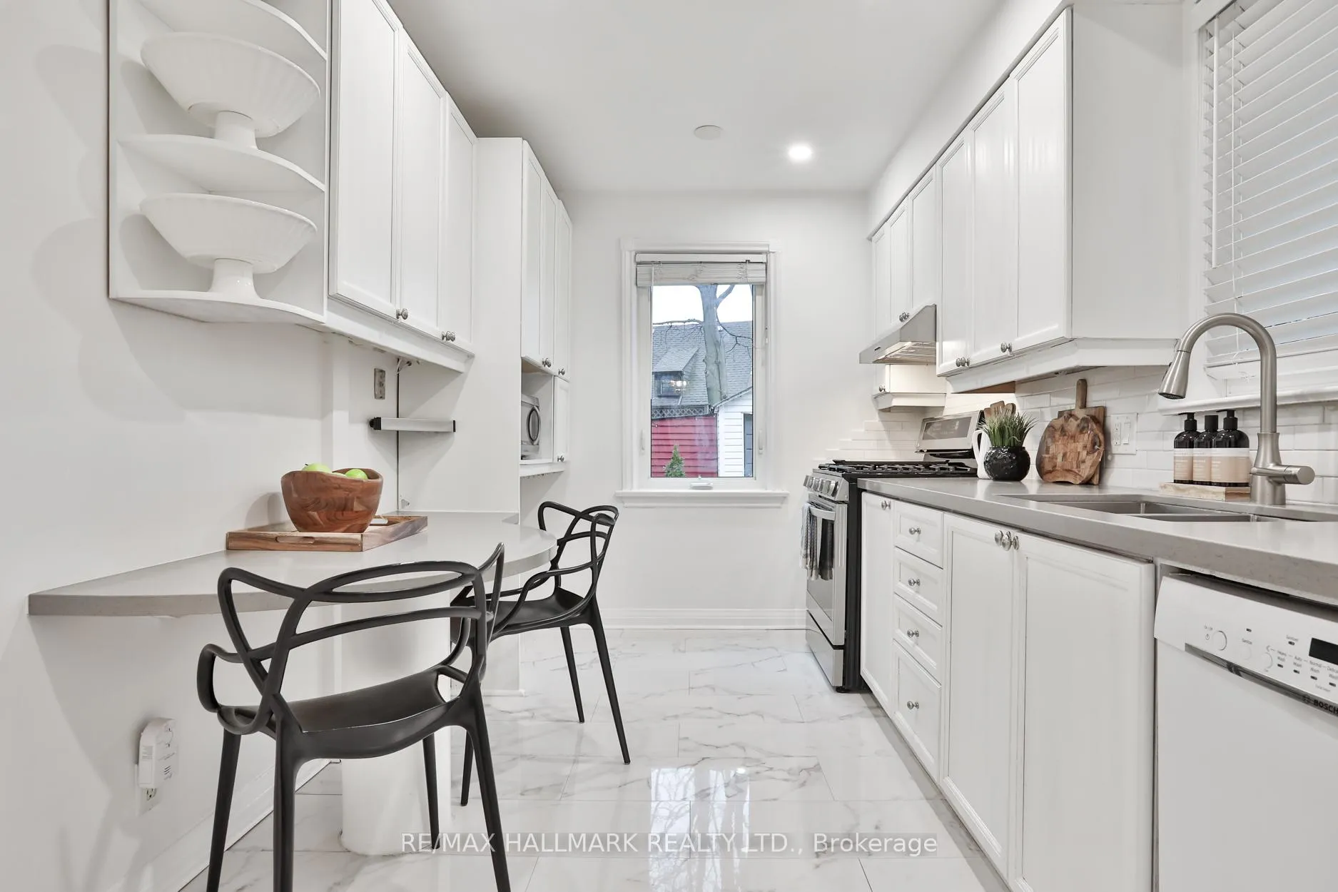 Photo 10 of 1632 Bathurst Street, Toronto, Humewood-Cedarvale — HOMEH