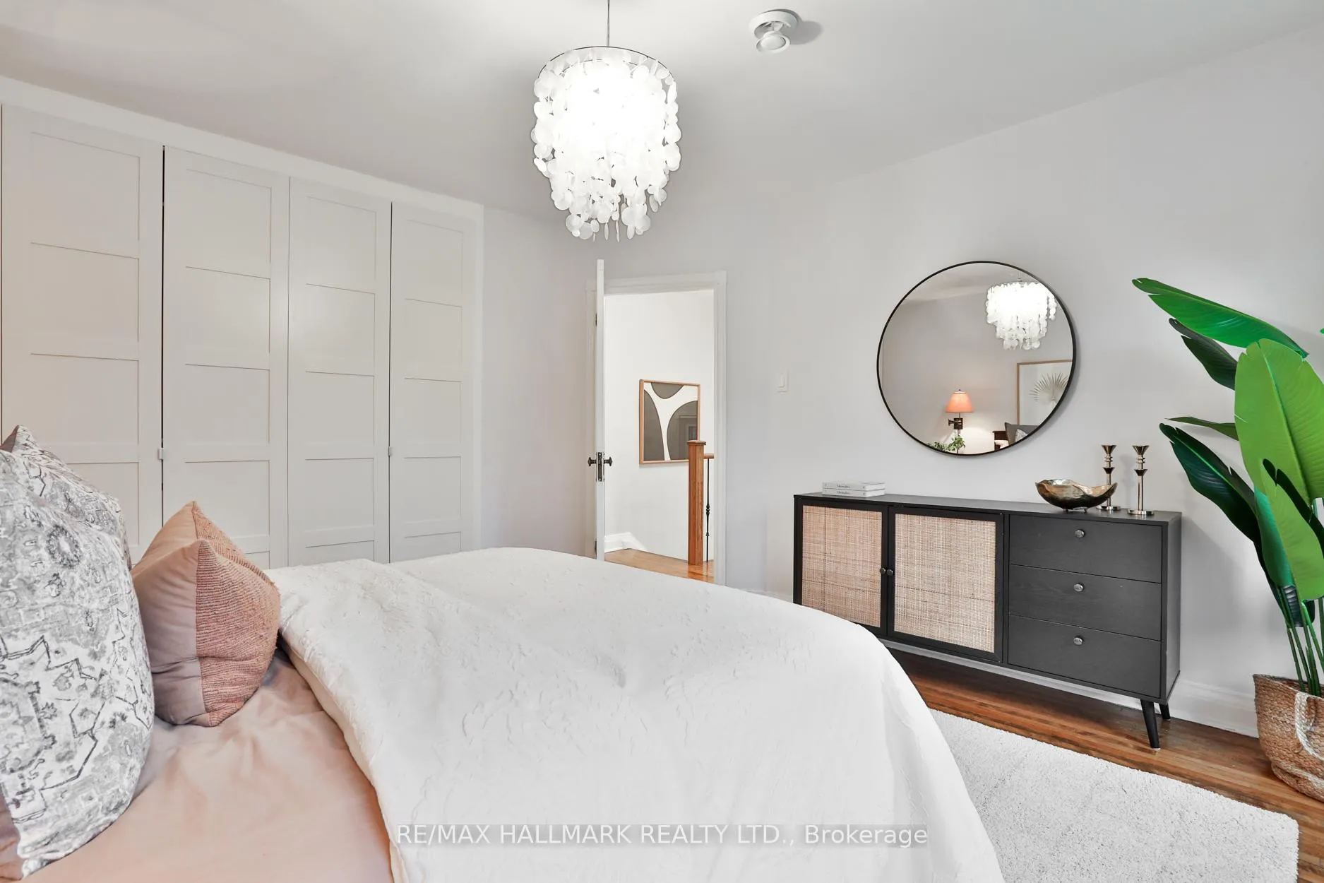 Photo 14 of 1632 Bathurst Street, Toronto, Humewood-Cedarvale — HOMEH