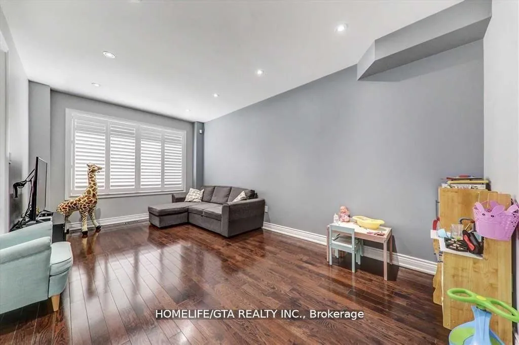 Photo 6 of 37 Michelina Terr, Markham, Cornell — HOMEH