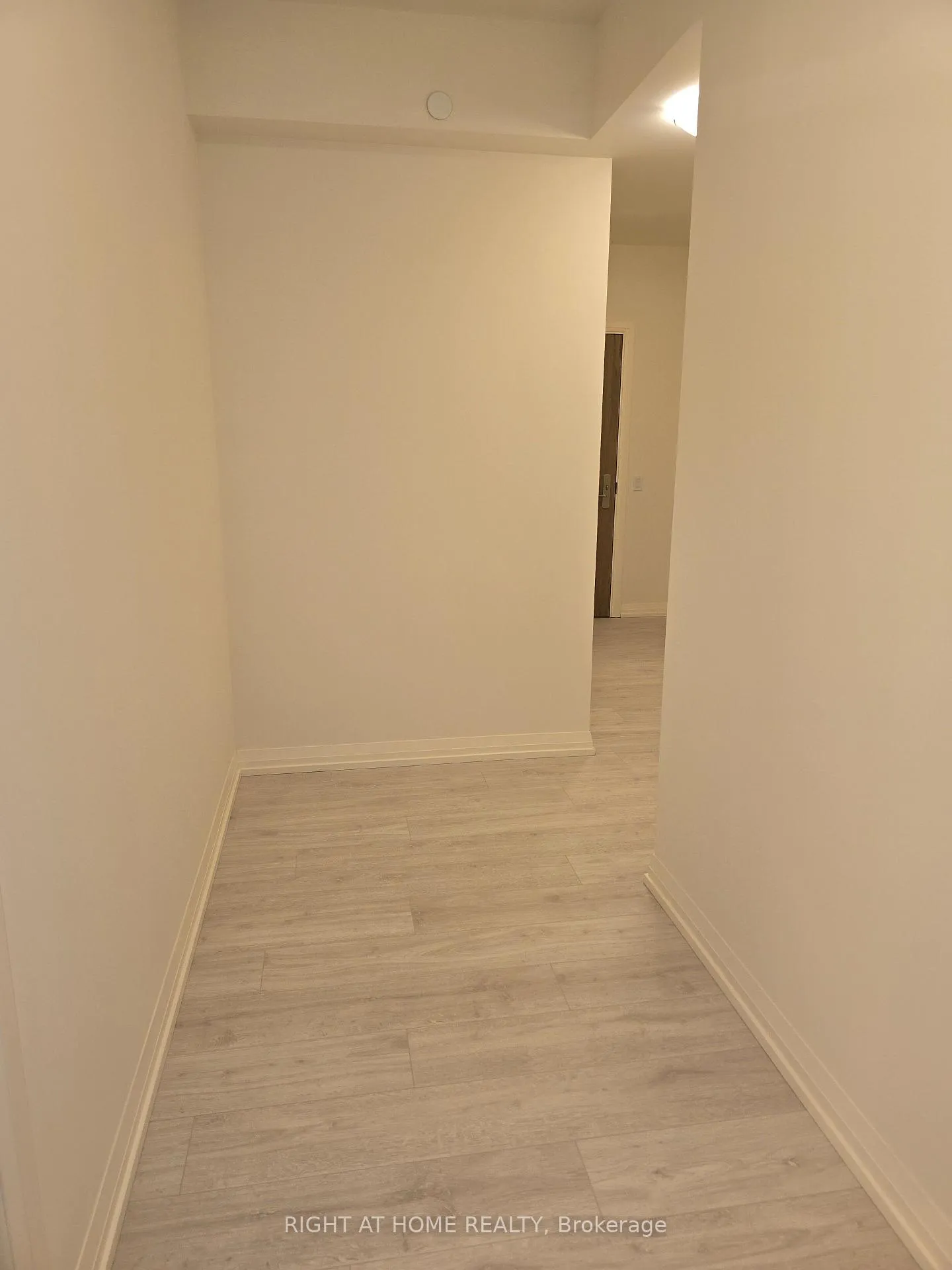 Photo 14 of Unit 1703, 27 Korda Gate, Vaughan, Vellore Village — HOMEH