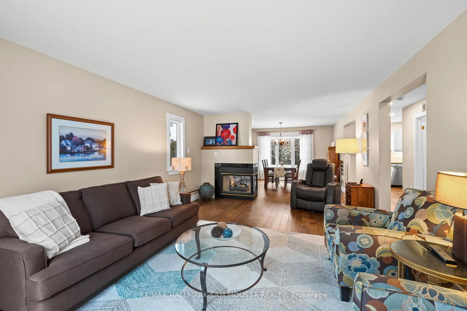 Photo 7 of 194 Robertlee Drive, Ottawa, Carp — HOMEH