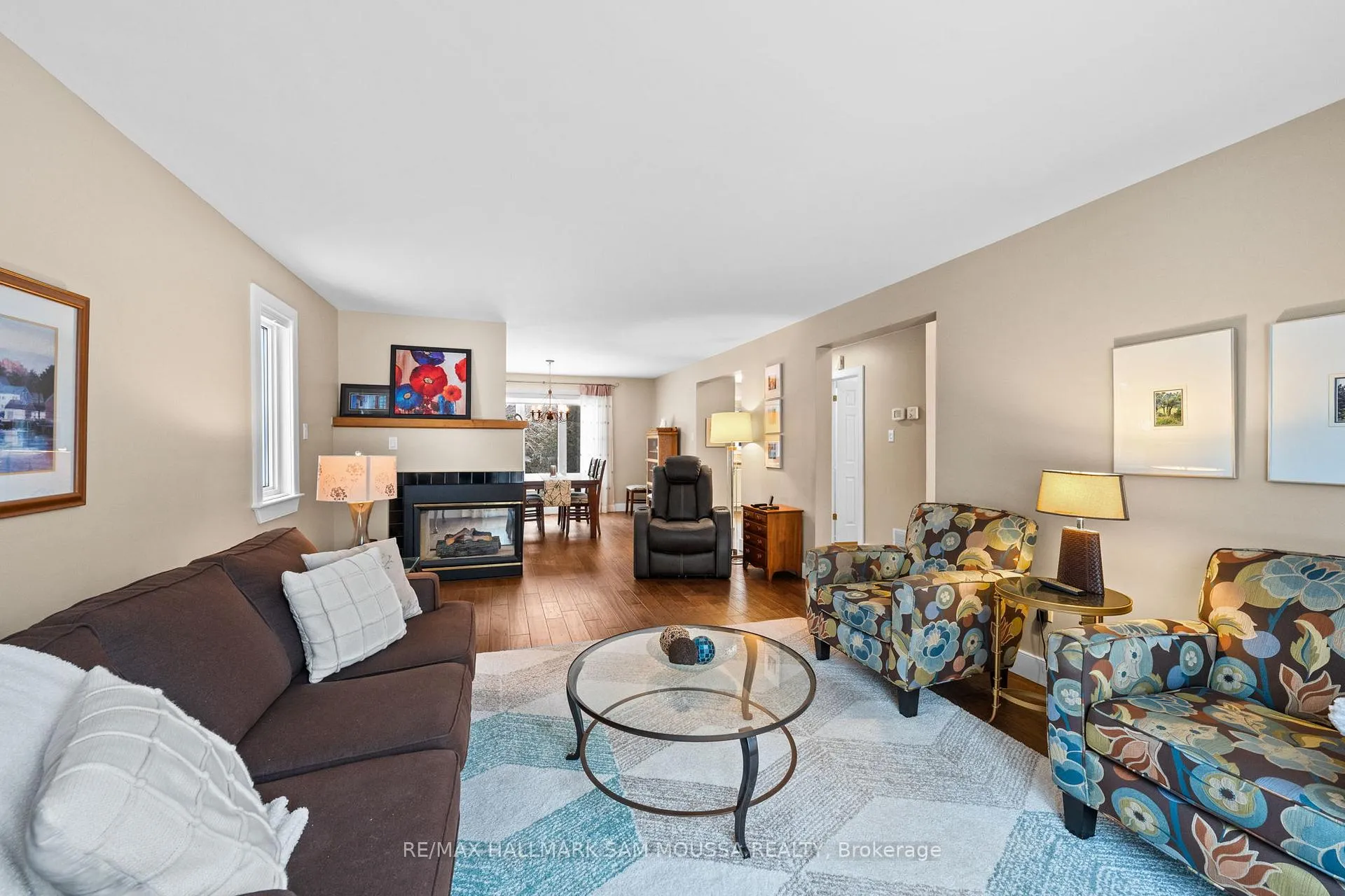 Photo 8 of 194 Robertlee Drive, Ottawa, Carp — HOMEH