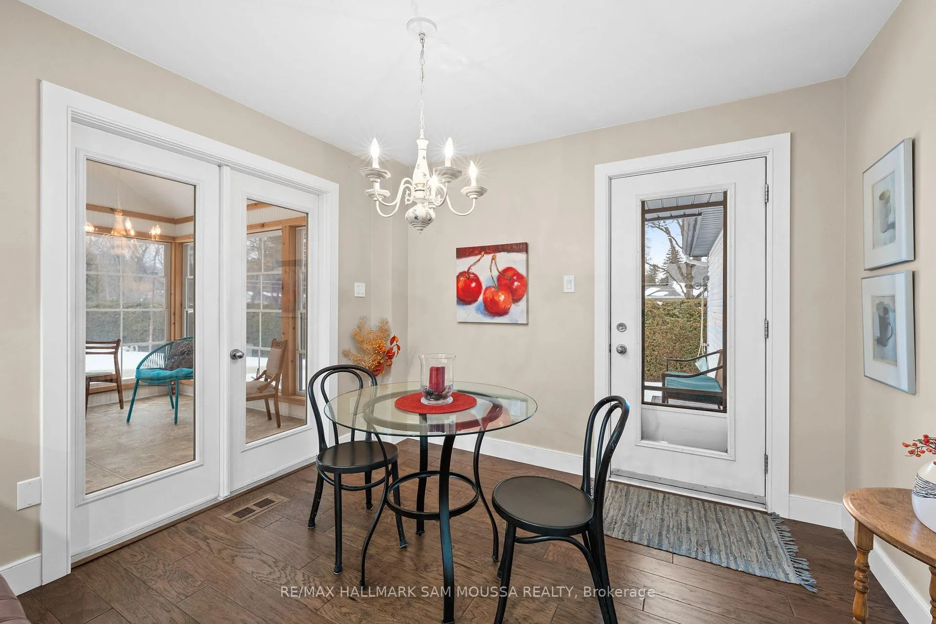 Photo 15 of 194 Robertlee Drive, Ottawa, Carp — HOMEH