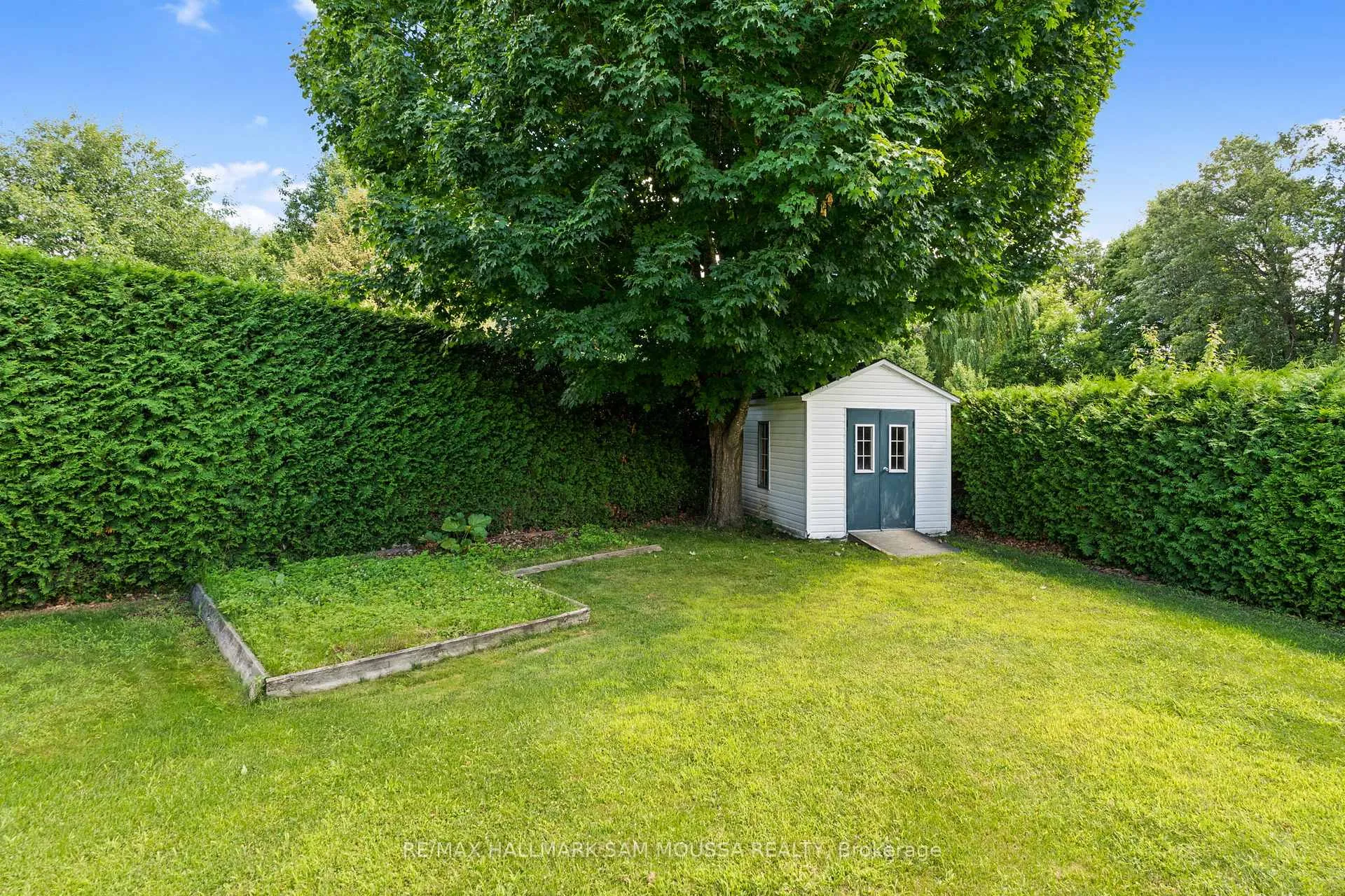 Photo 42 of 194 Robertlee Drive, Ottawa, Carp — HOMEH